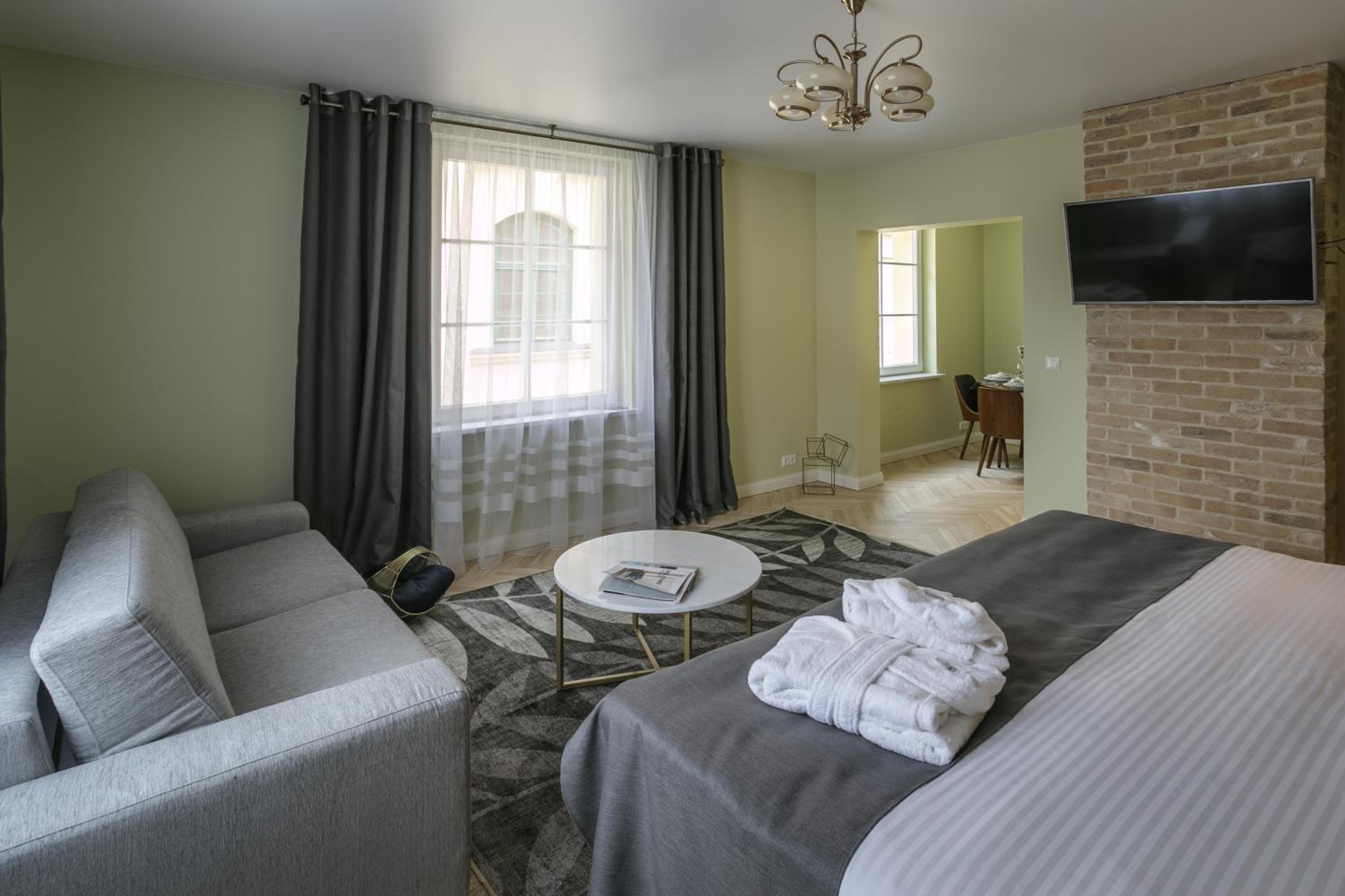 Superior Apartment photo 2