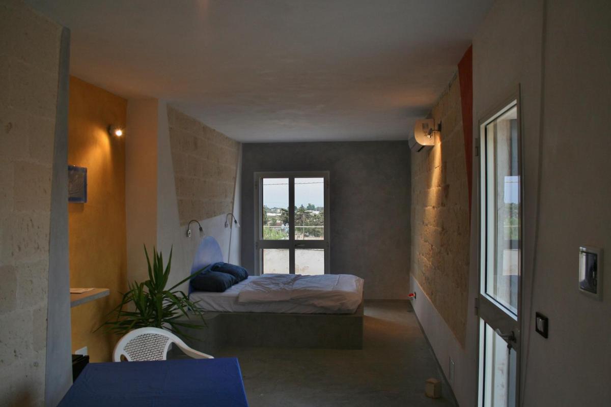 Deluxe Double Room with Balcony and Sea View