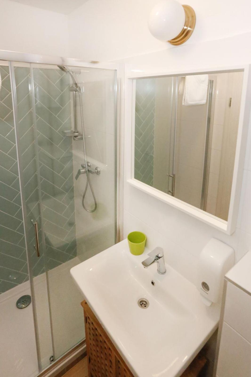 Deluxe Twin Room photo 3