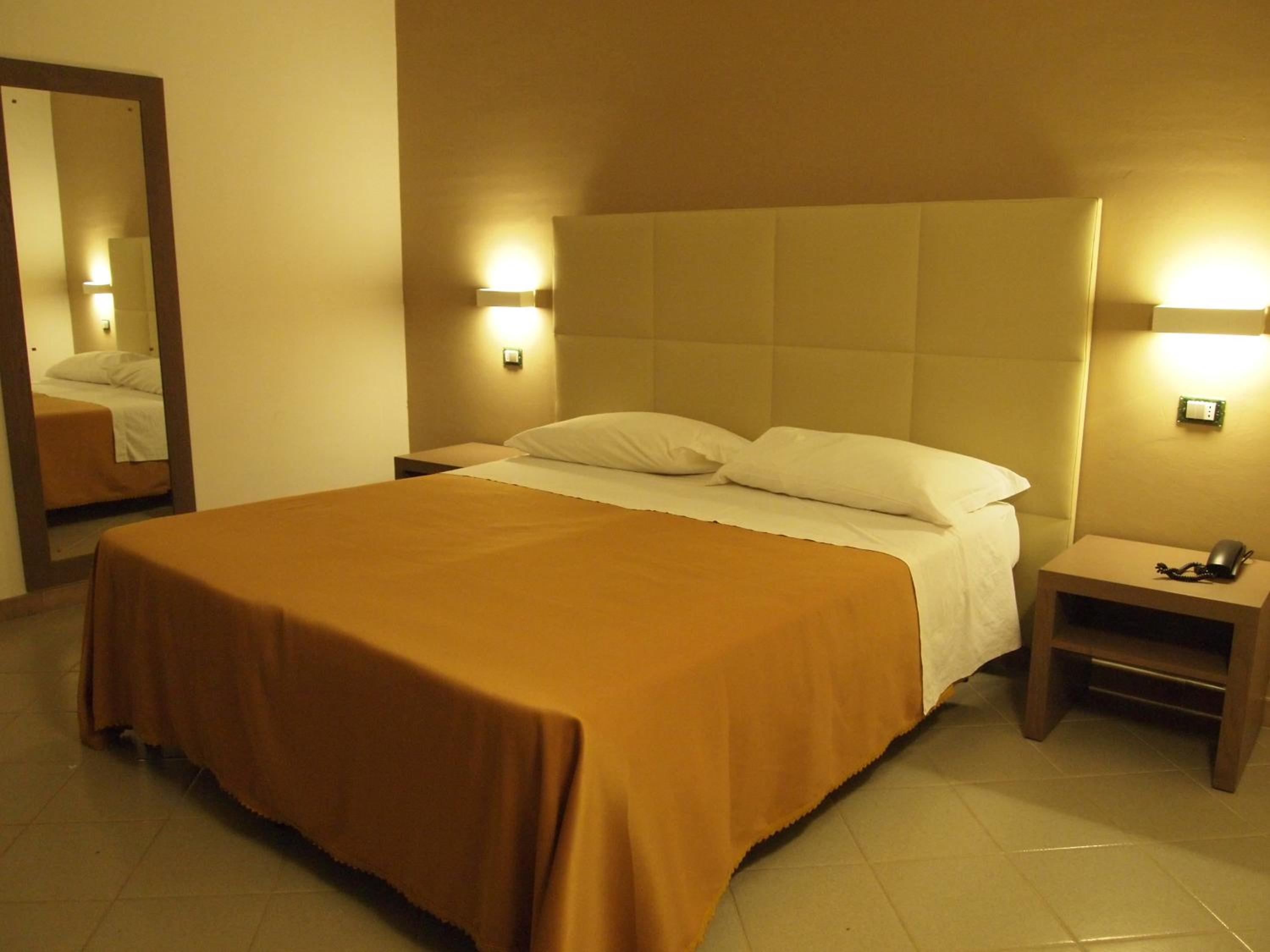 Double or Twin Room photo 1