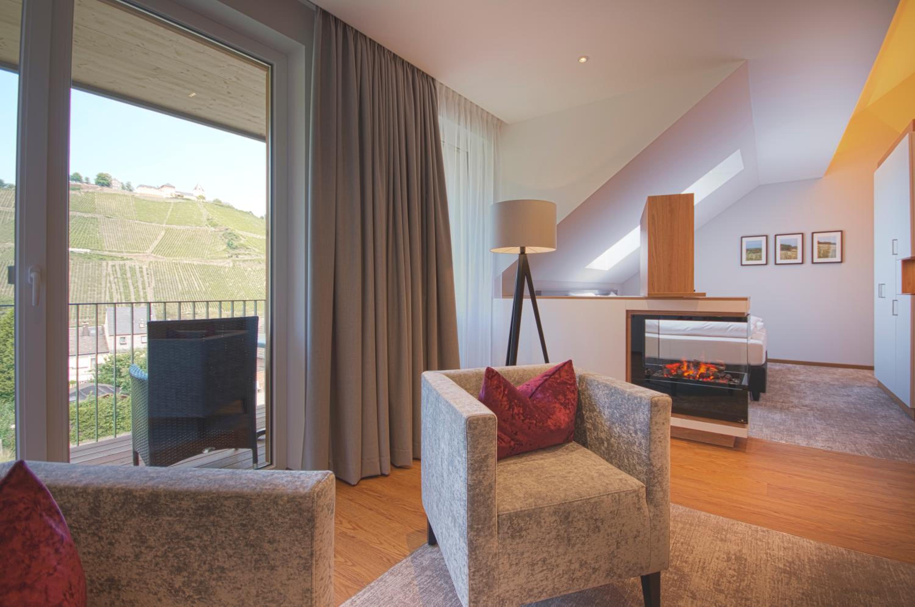 Suite with Lift