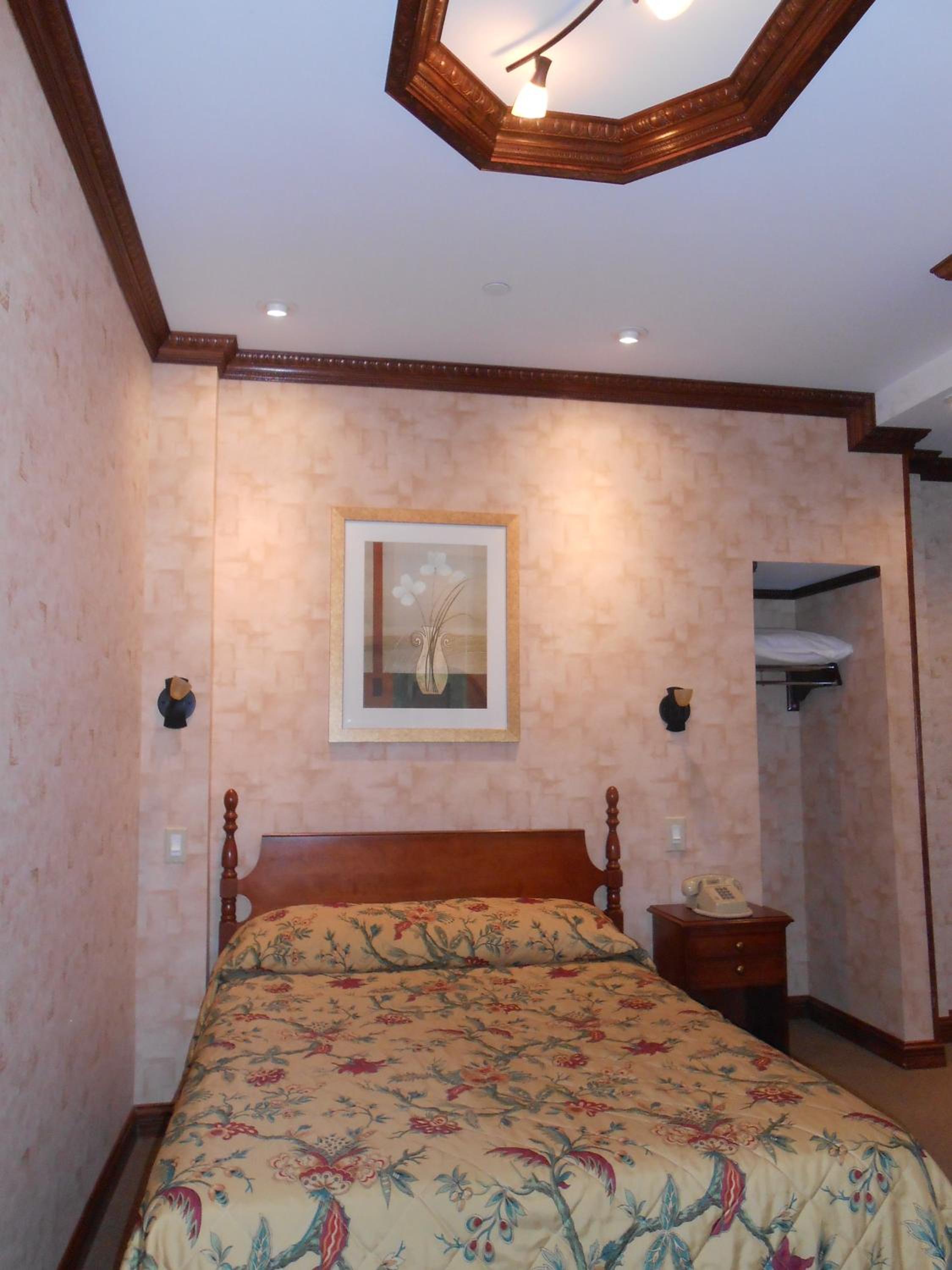 Double Room with Private Bathroom photo 3