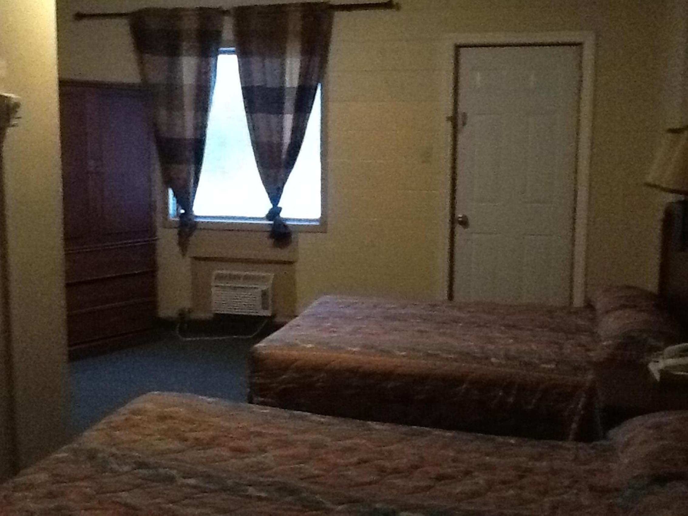Double Room with Two Double Beds photo 2