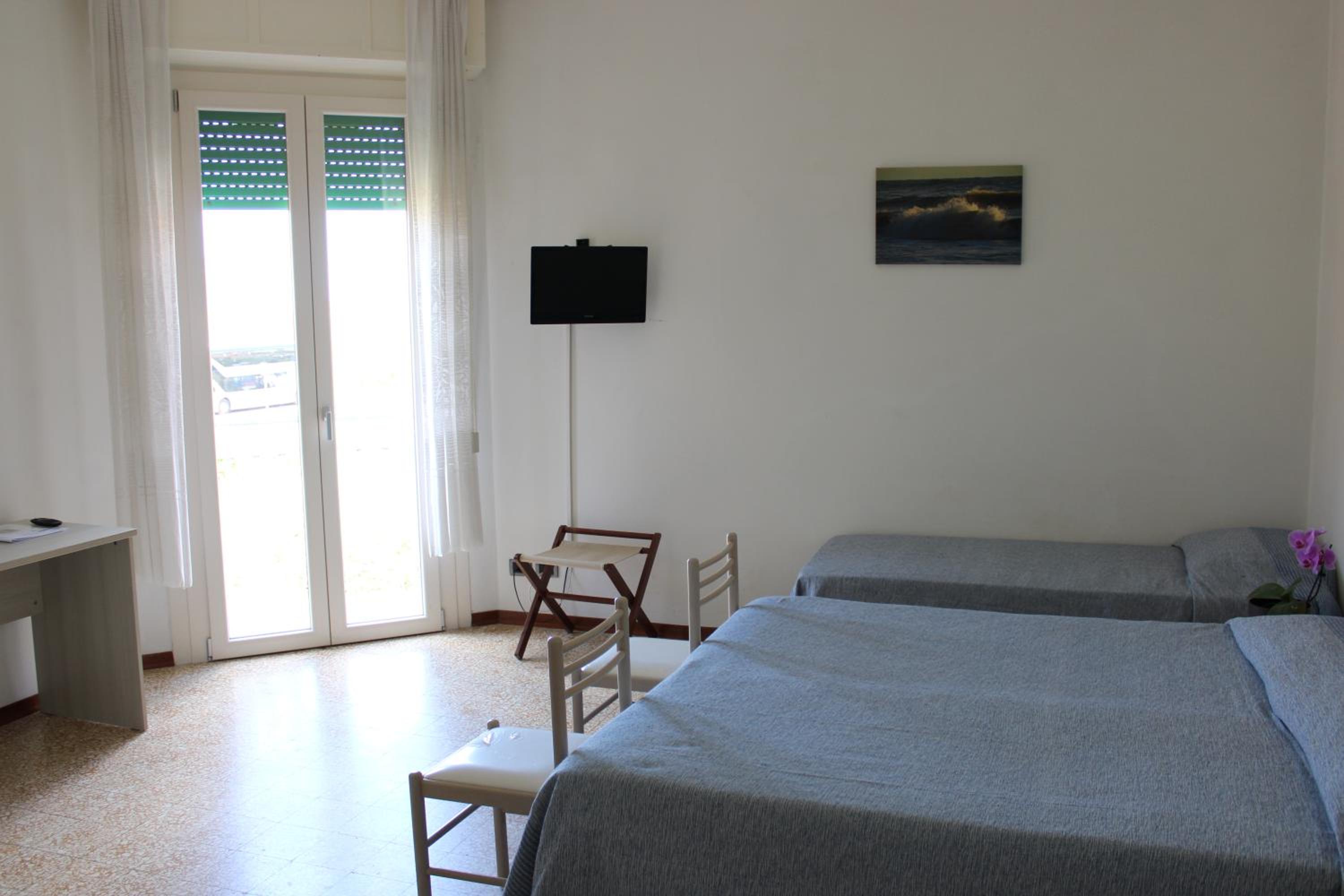 Standard Double Room photo 1