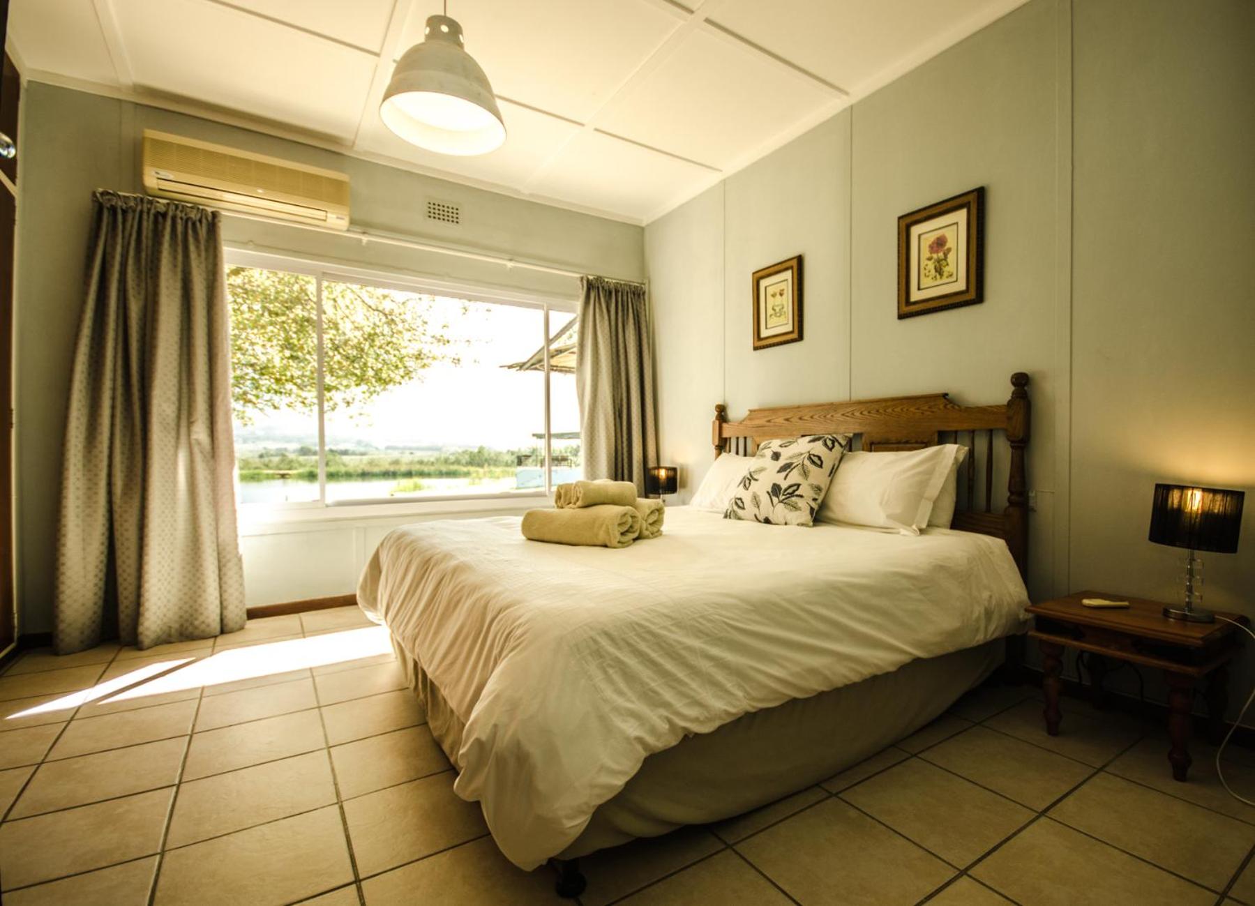 Four-Bedroom House - Obiqua