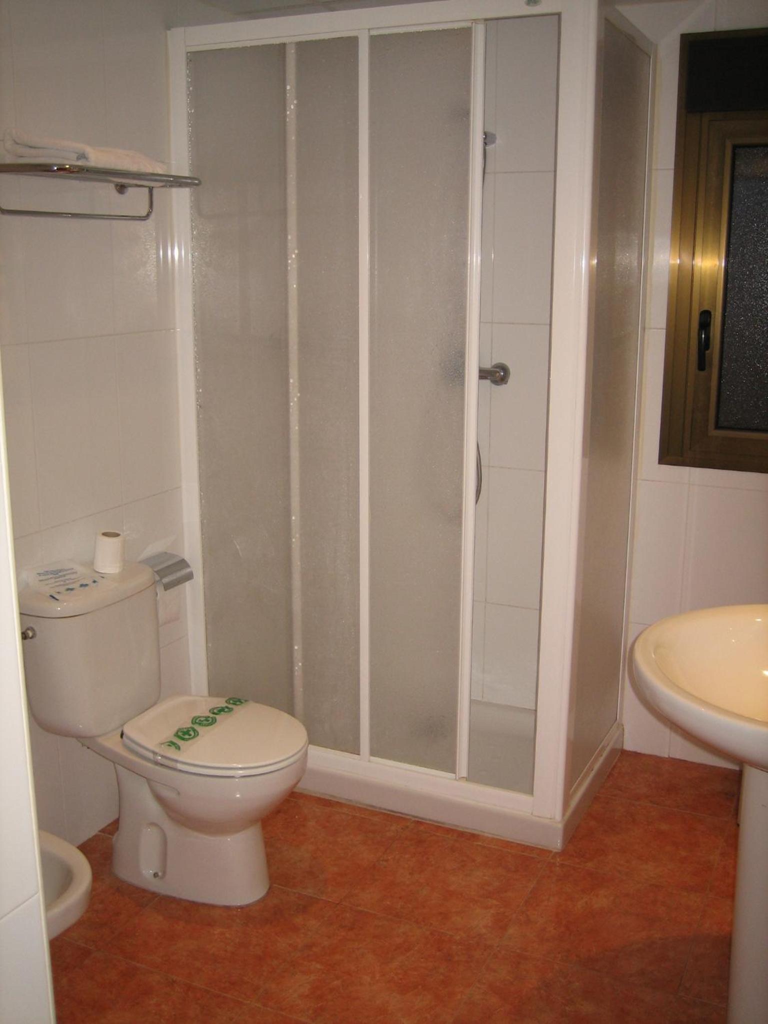 Double or Twin Room photo 3