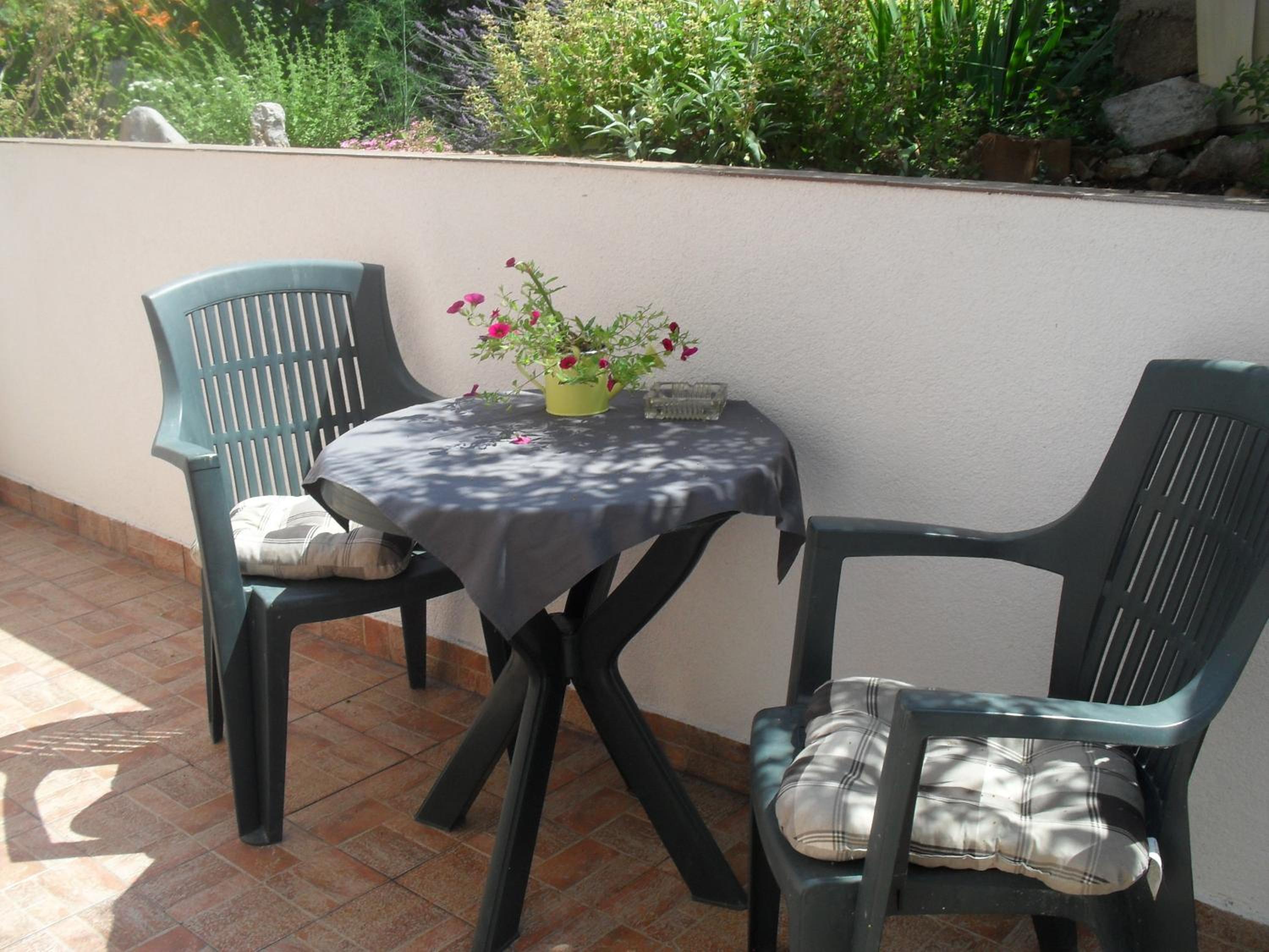 Standard Double Room - Photo 8