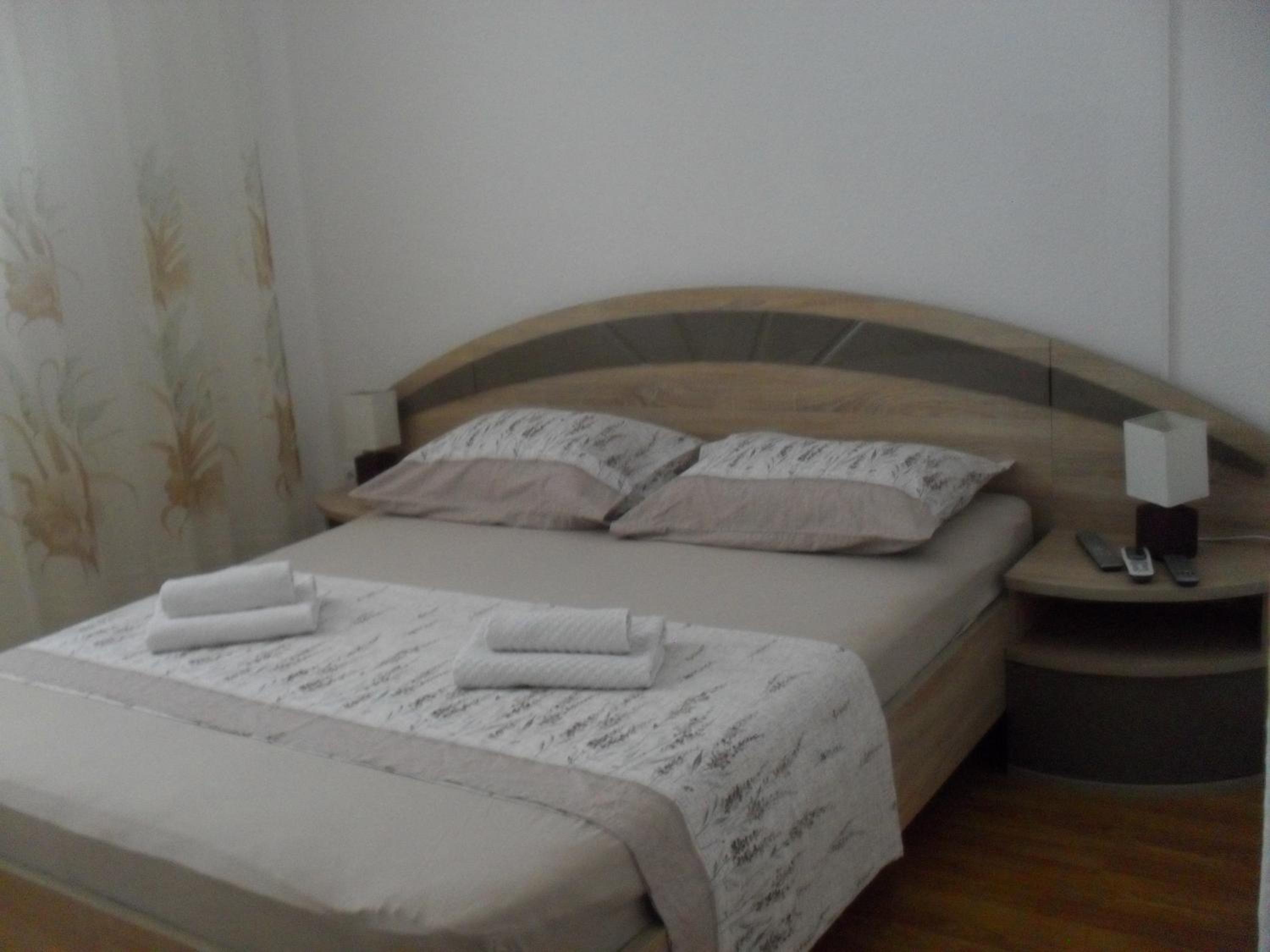 Standard Double Room - Photo 7