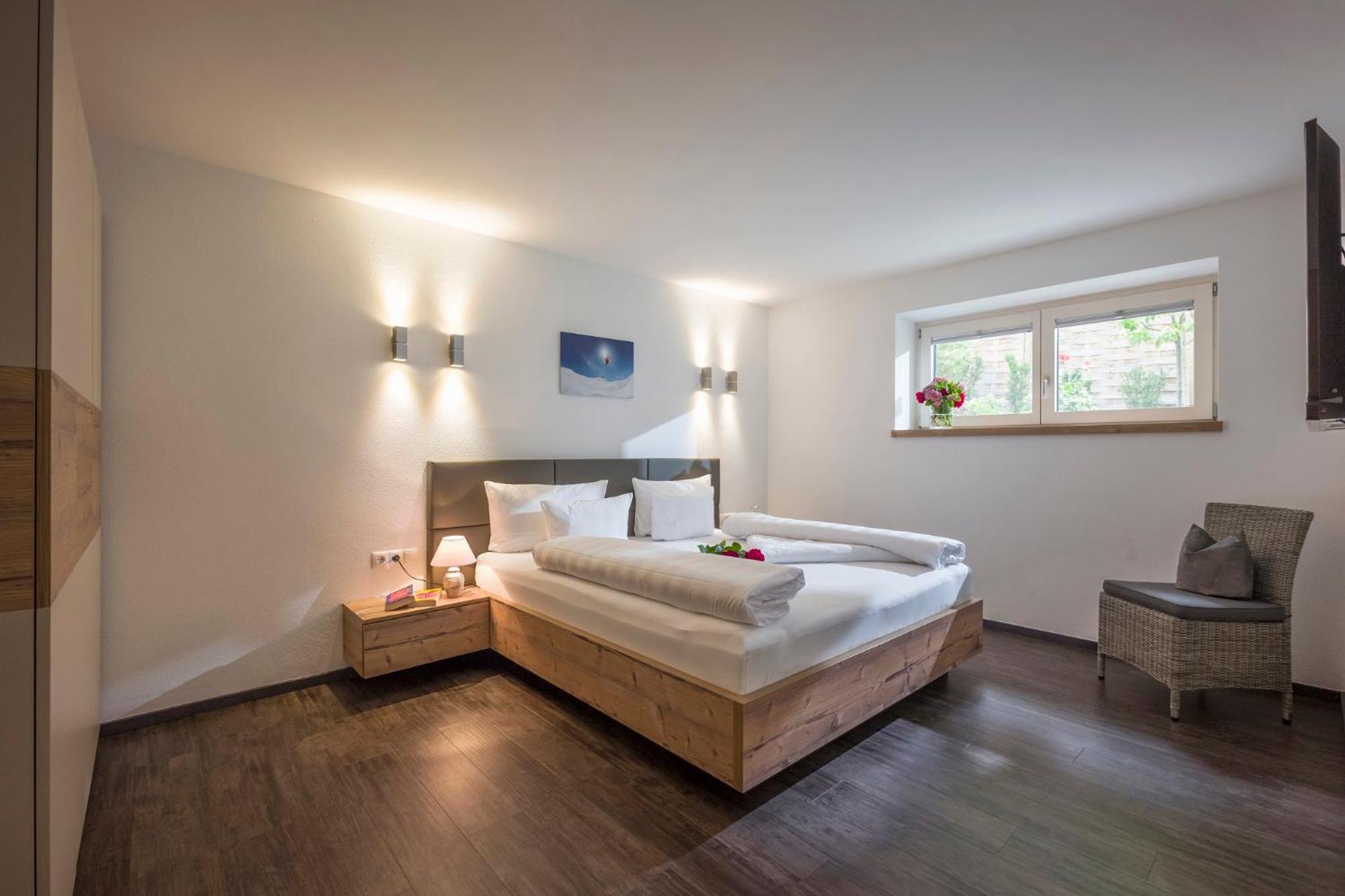 Apartment with Garden View