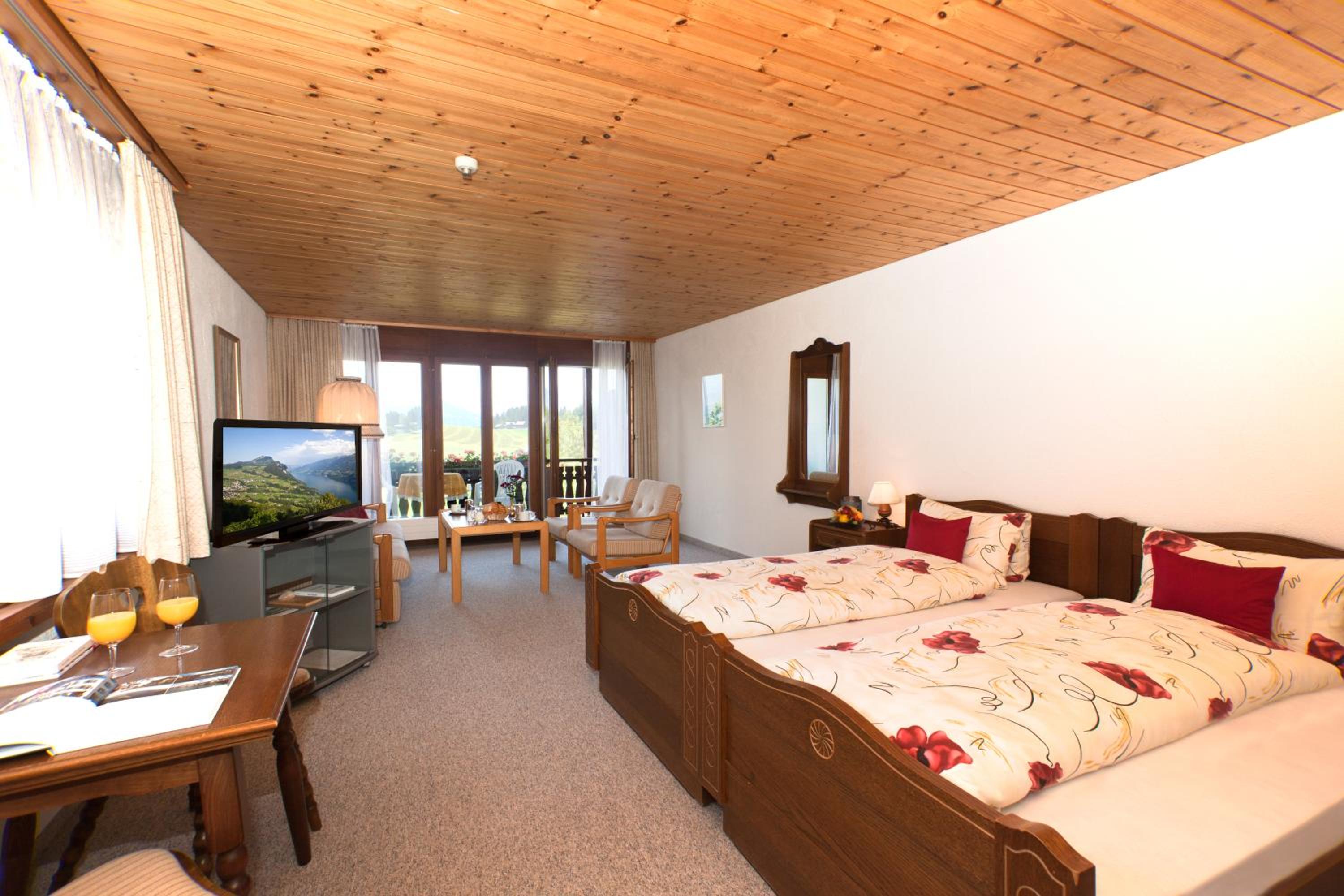 Double or Twin Room with Panoramic View and Balcony - South photo 1