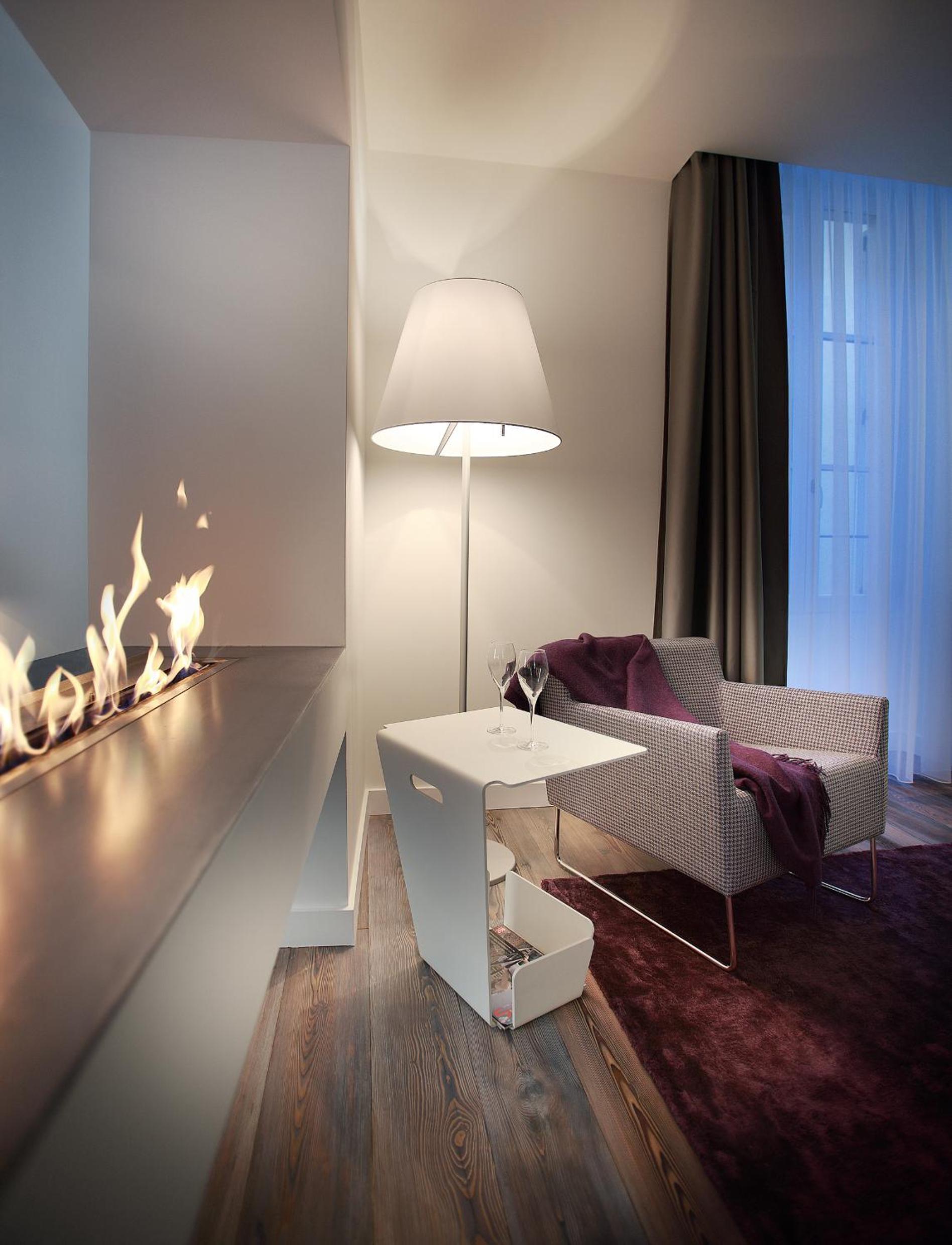 Deluxe Suite - Photo 8