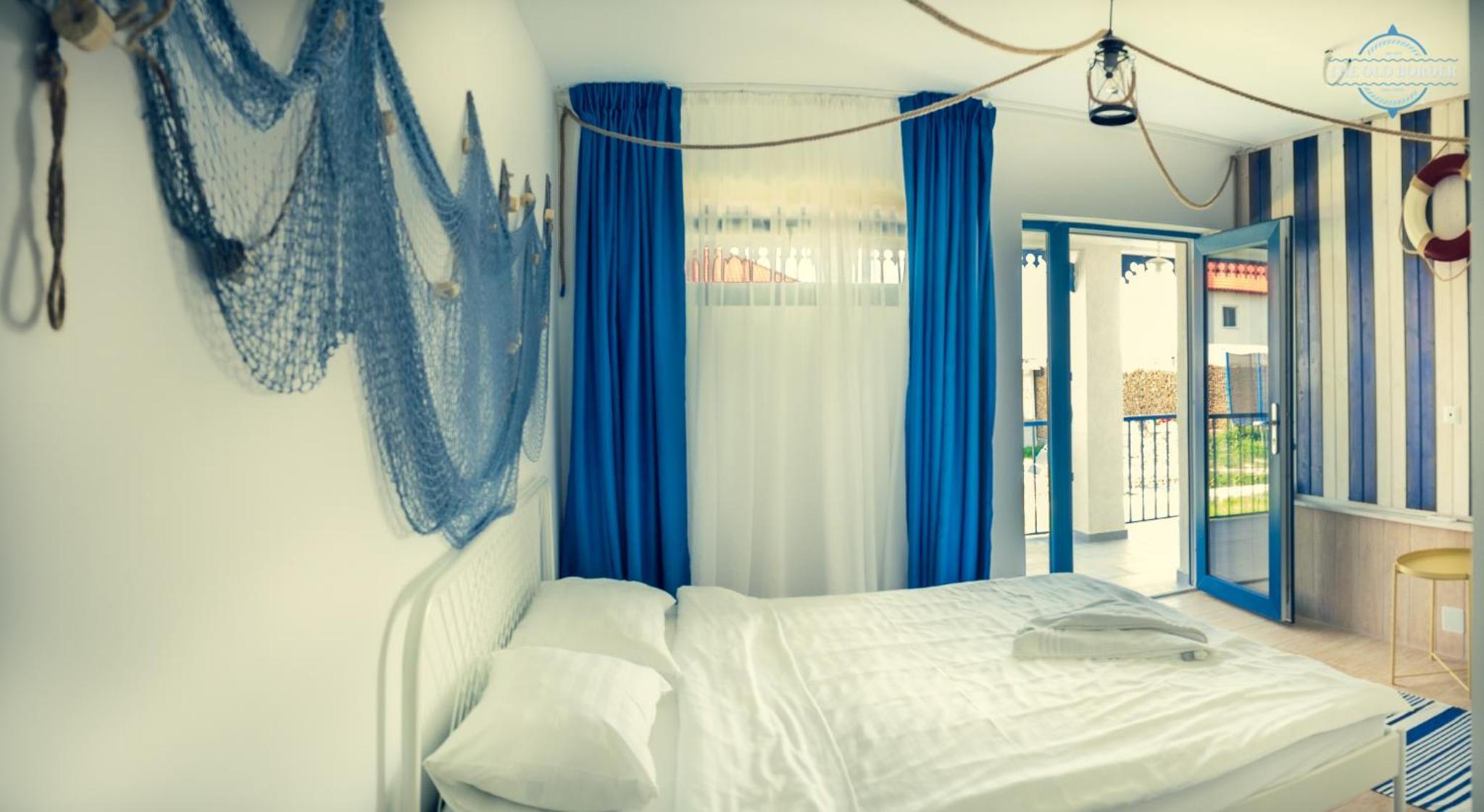 Double Room - Photo 5