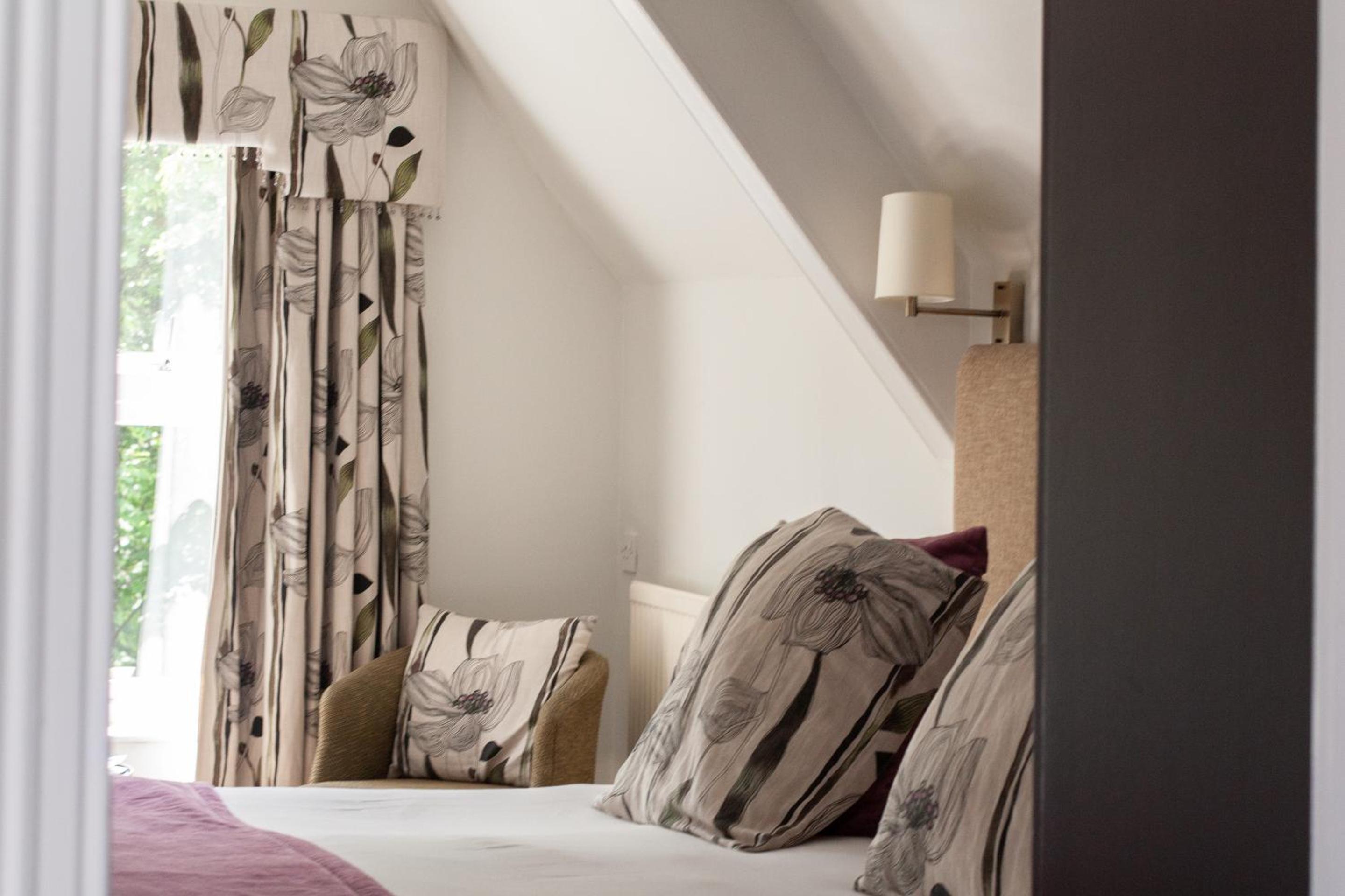 Loft Room photo 3
