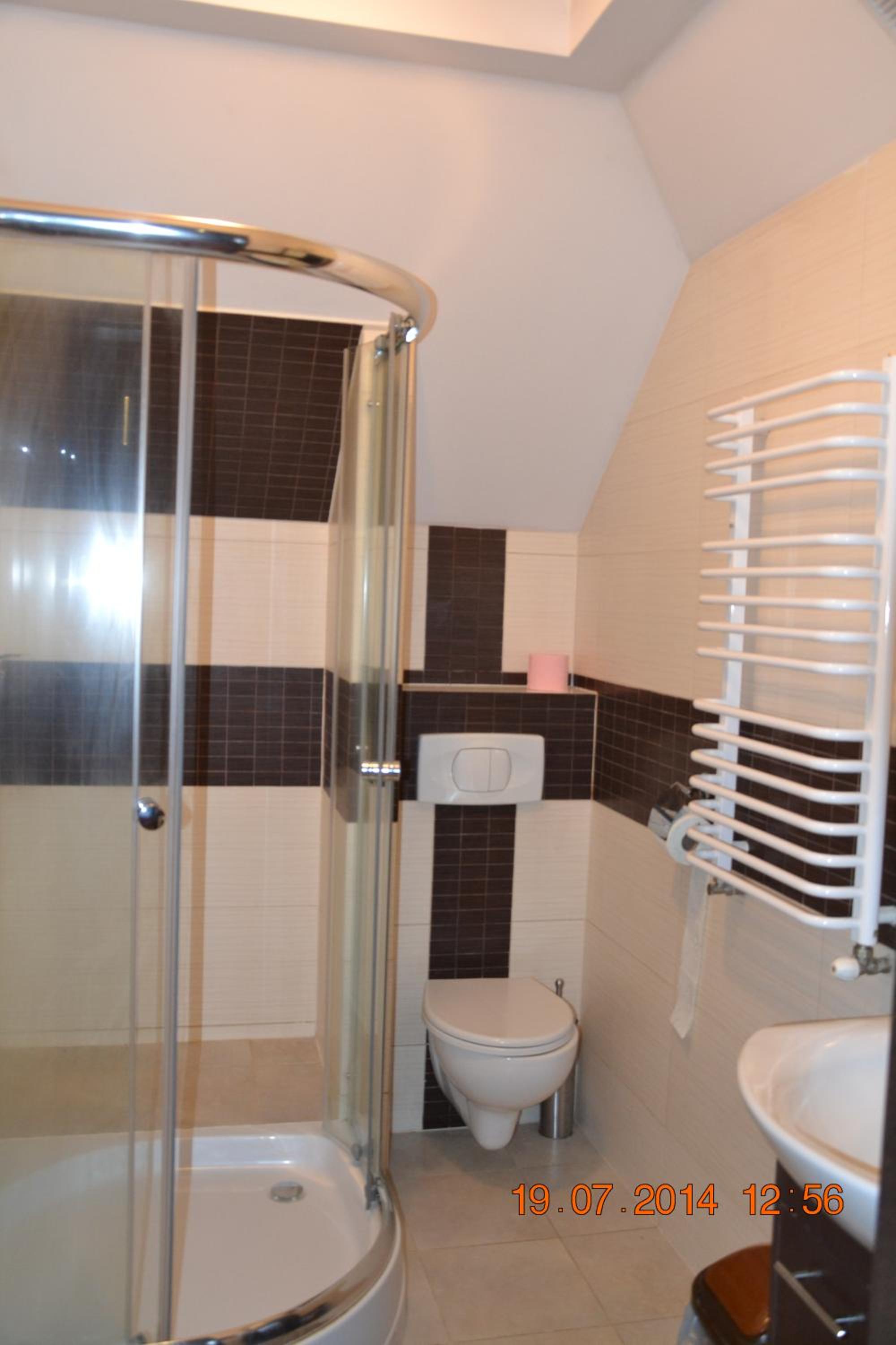 Double Room - Photo 5