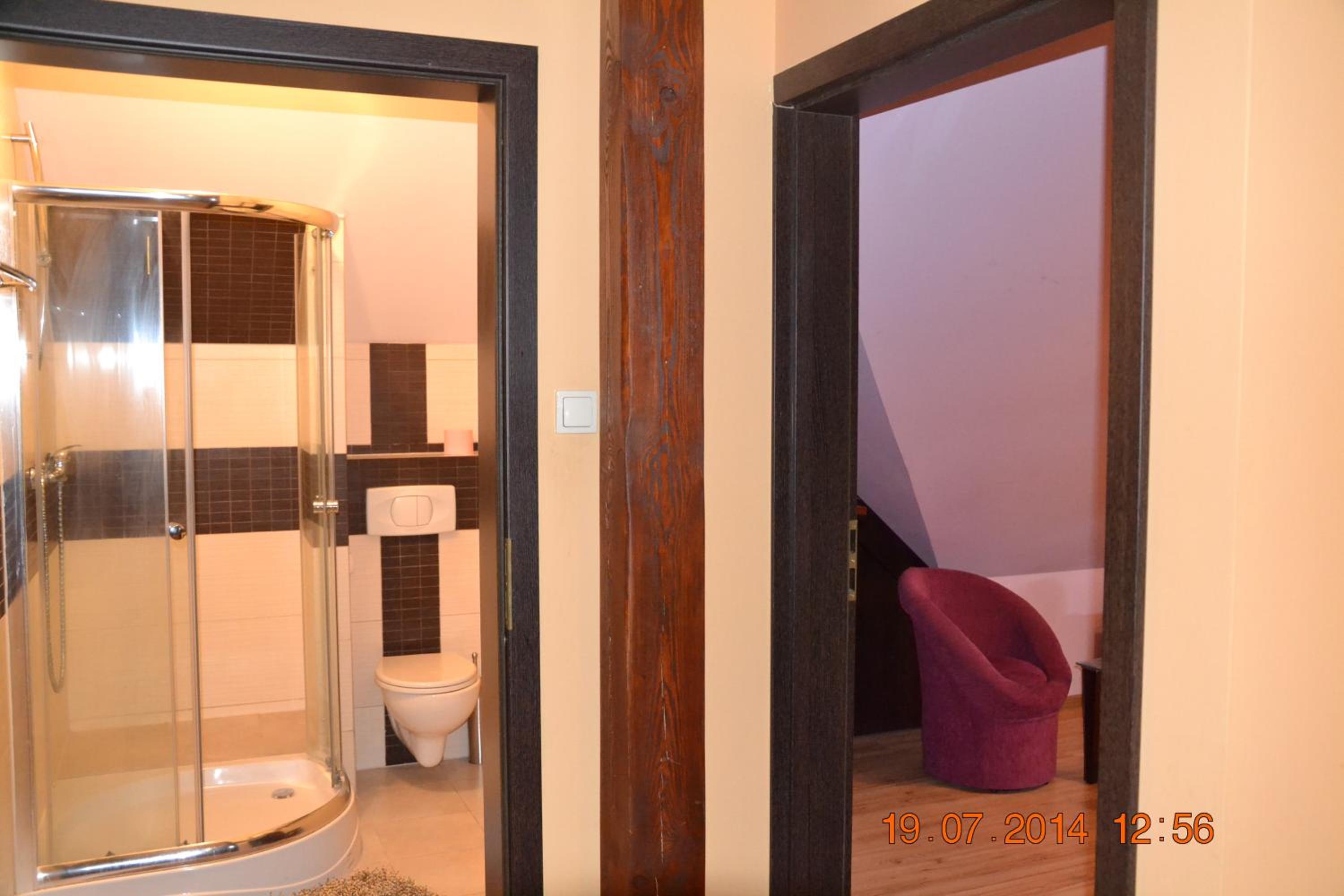 Double Room - Photo 4