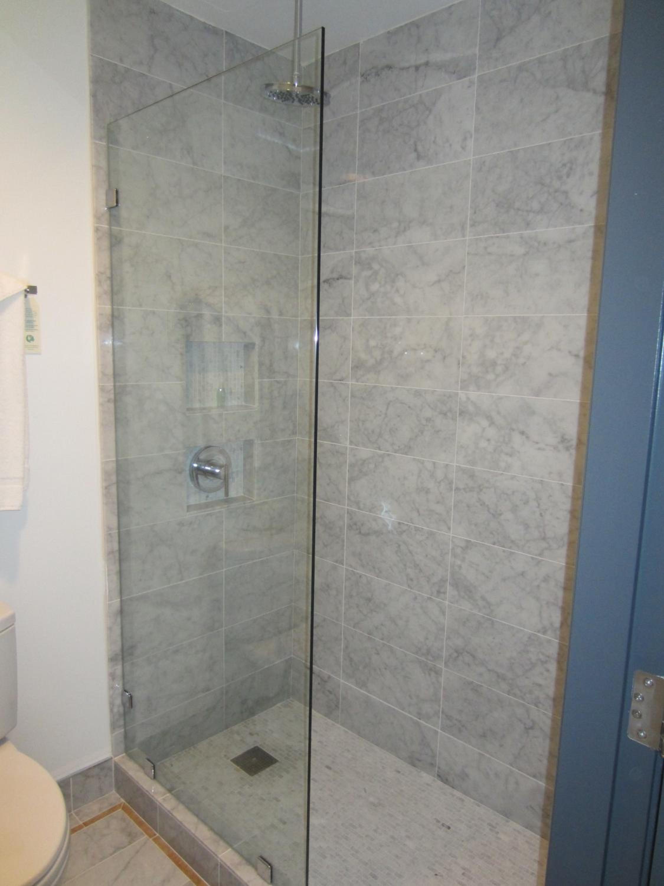 Queen Room - Disability Access photo 2