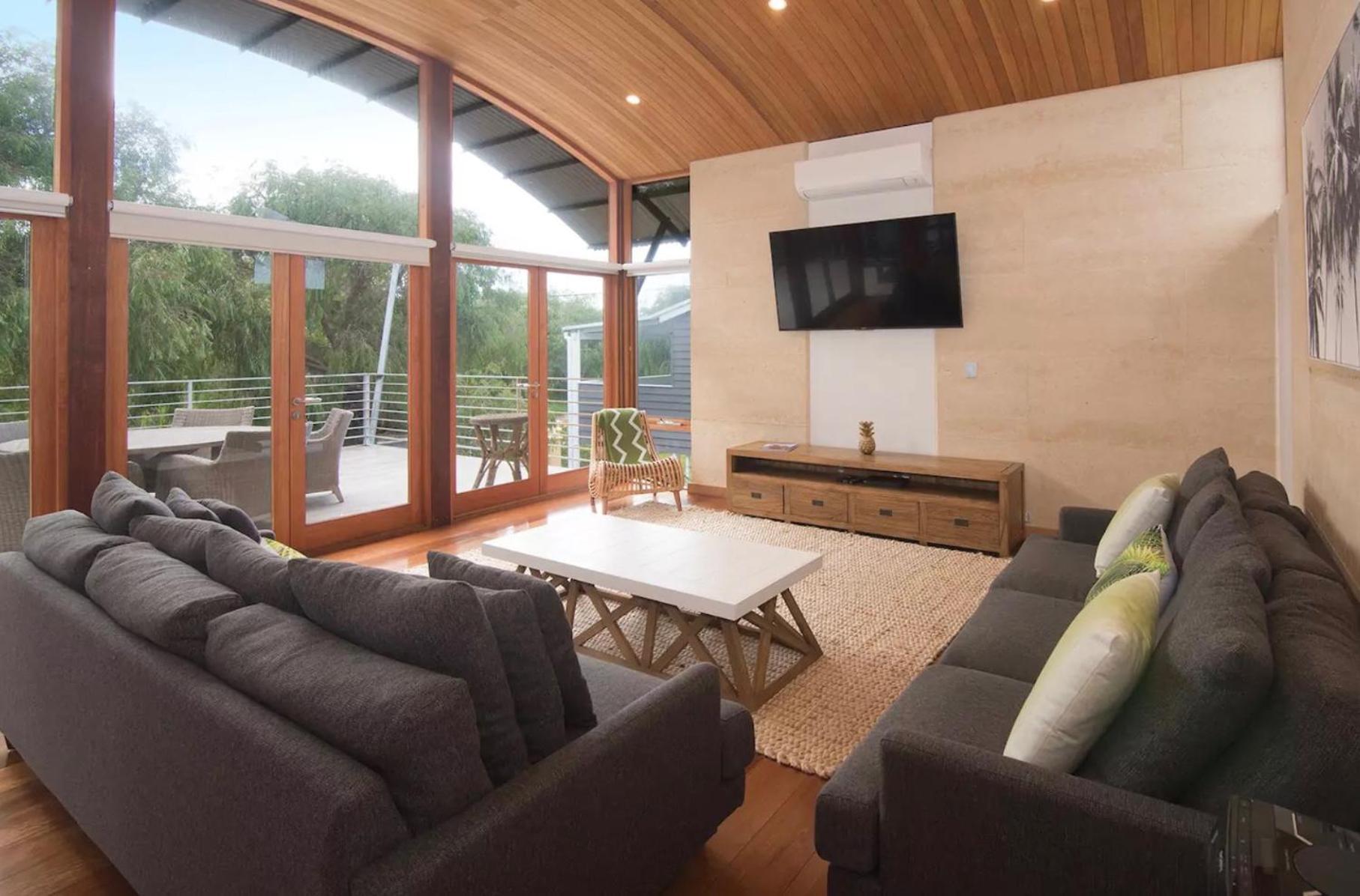 Holiday Home photo 1