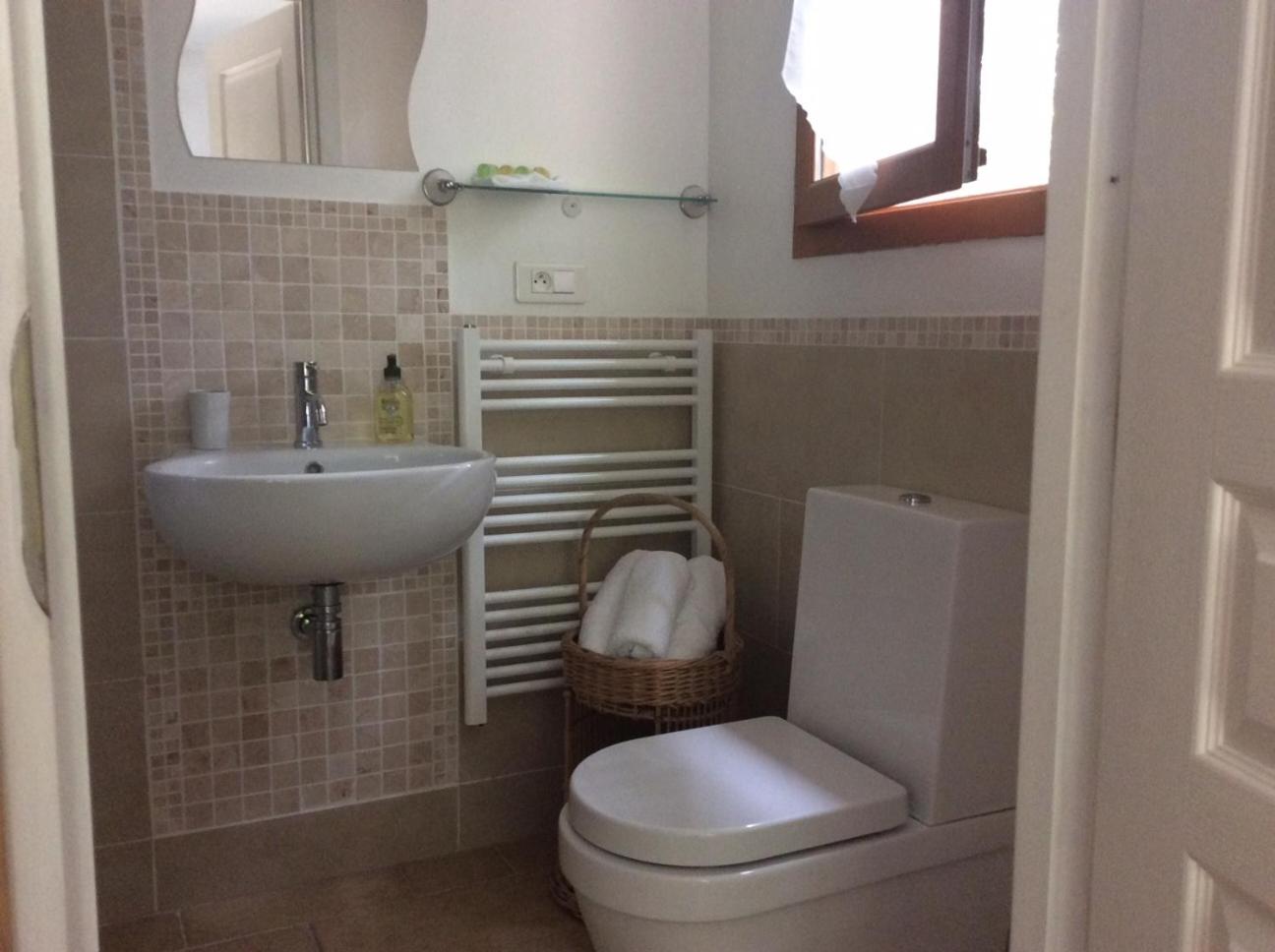 Deluxe Double Room with Terrace photo 3