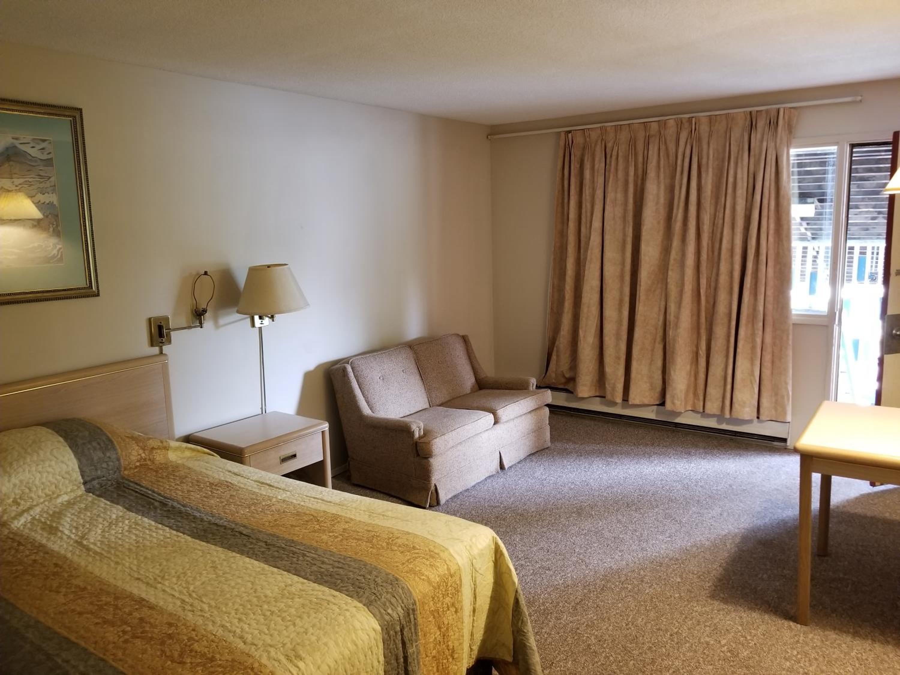 Large Single Room photo 1