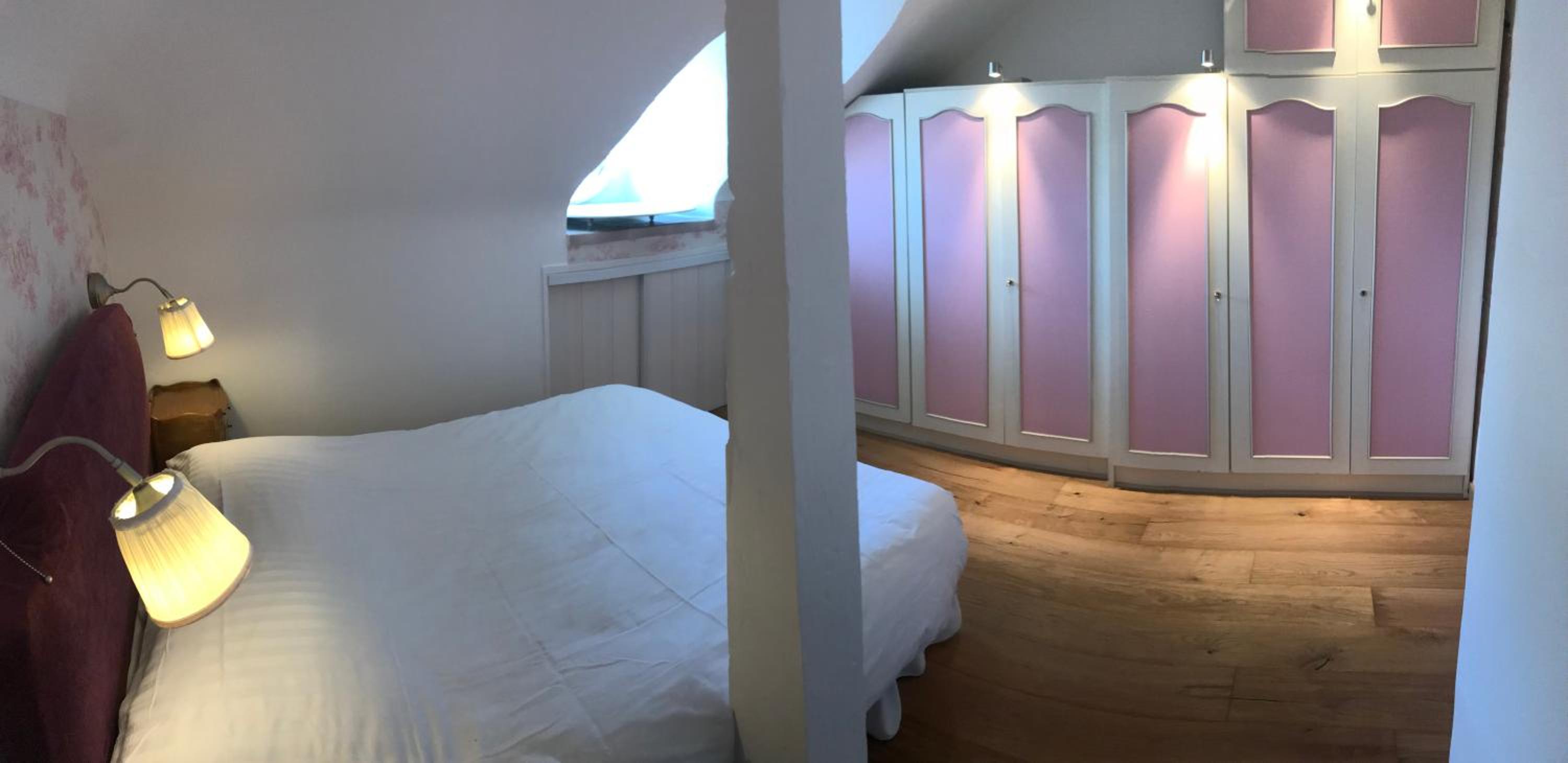 Two-Bedroom Apartment - Photo 3