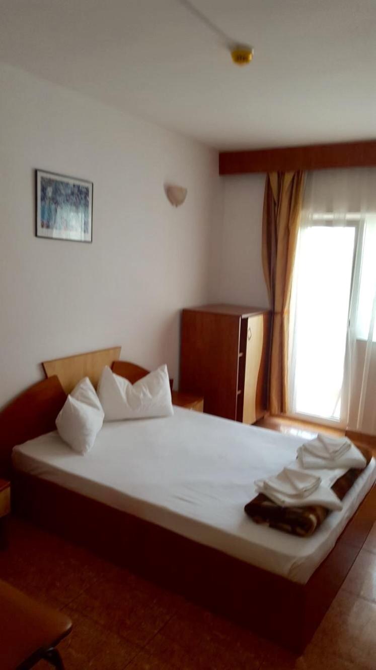 Quadruple Room with Private Bathroom photo 1