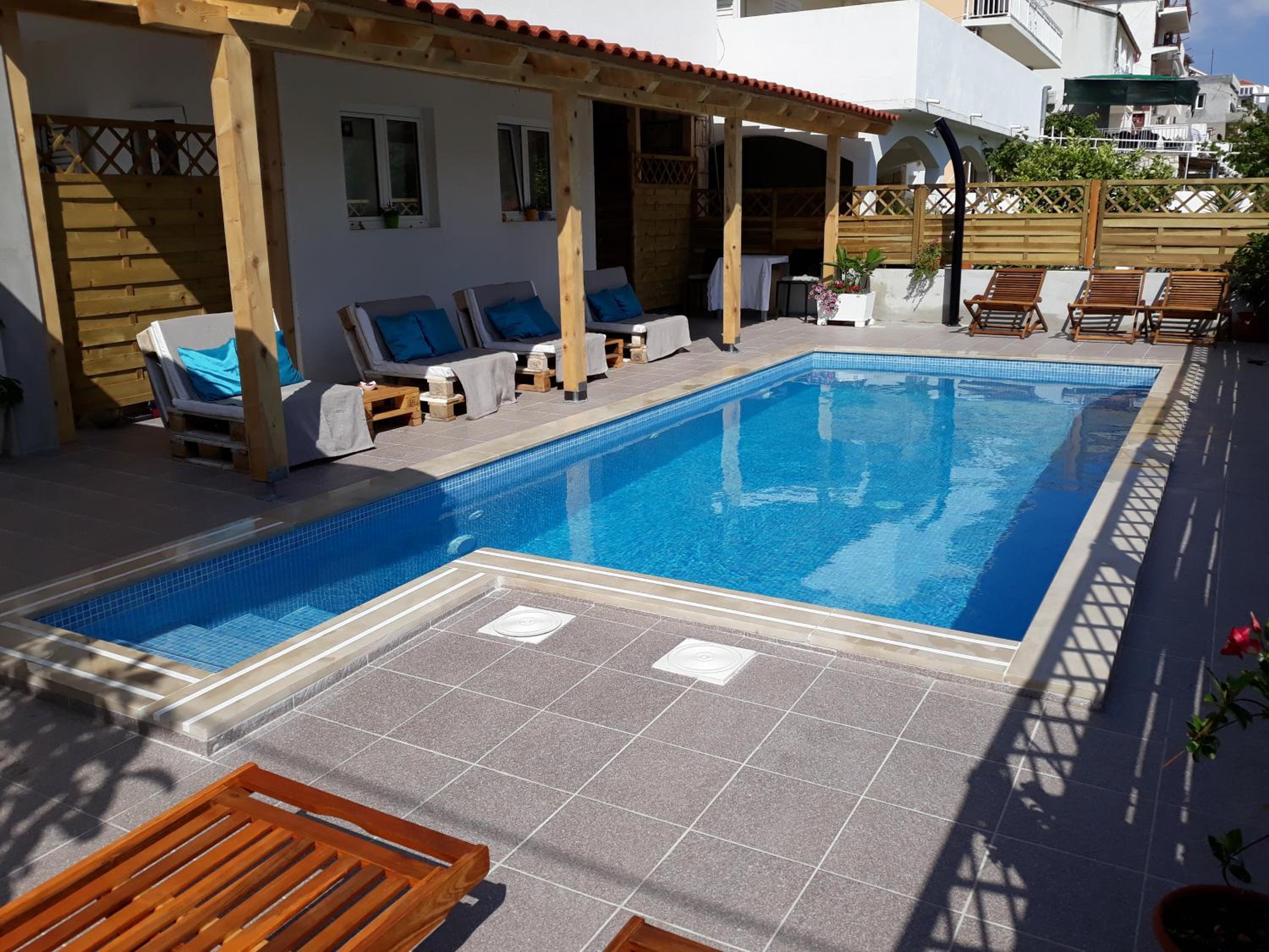 Two-Bedroom Apartment with Balcony and Sea View photo 2
