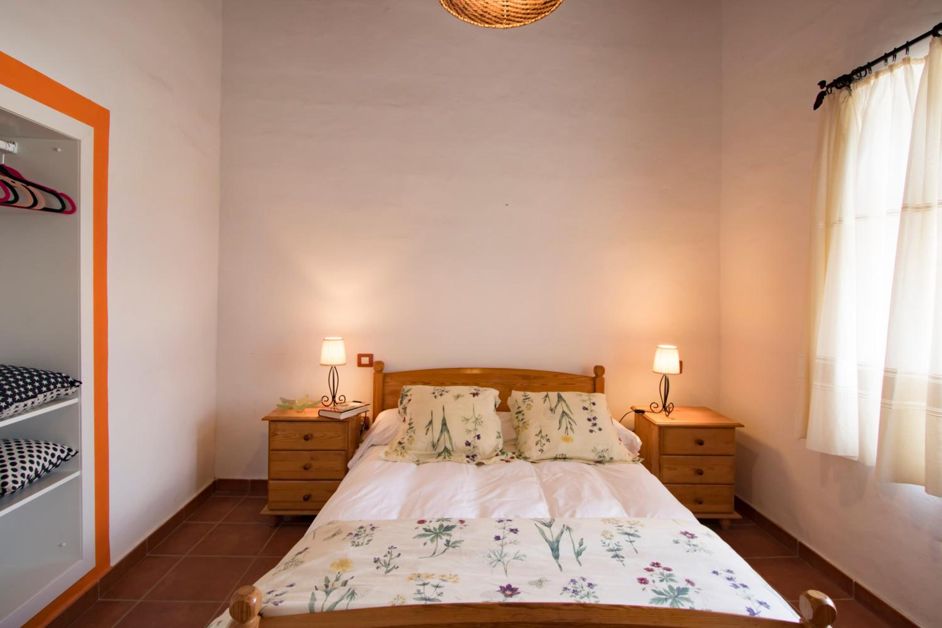 Four-Bedroom House photo 3