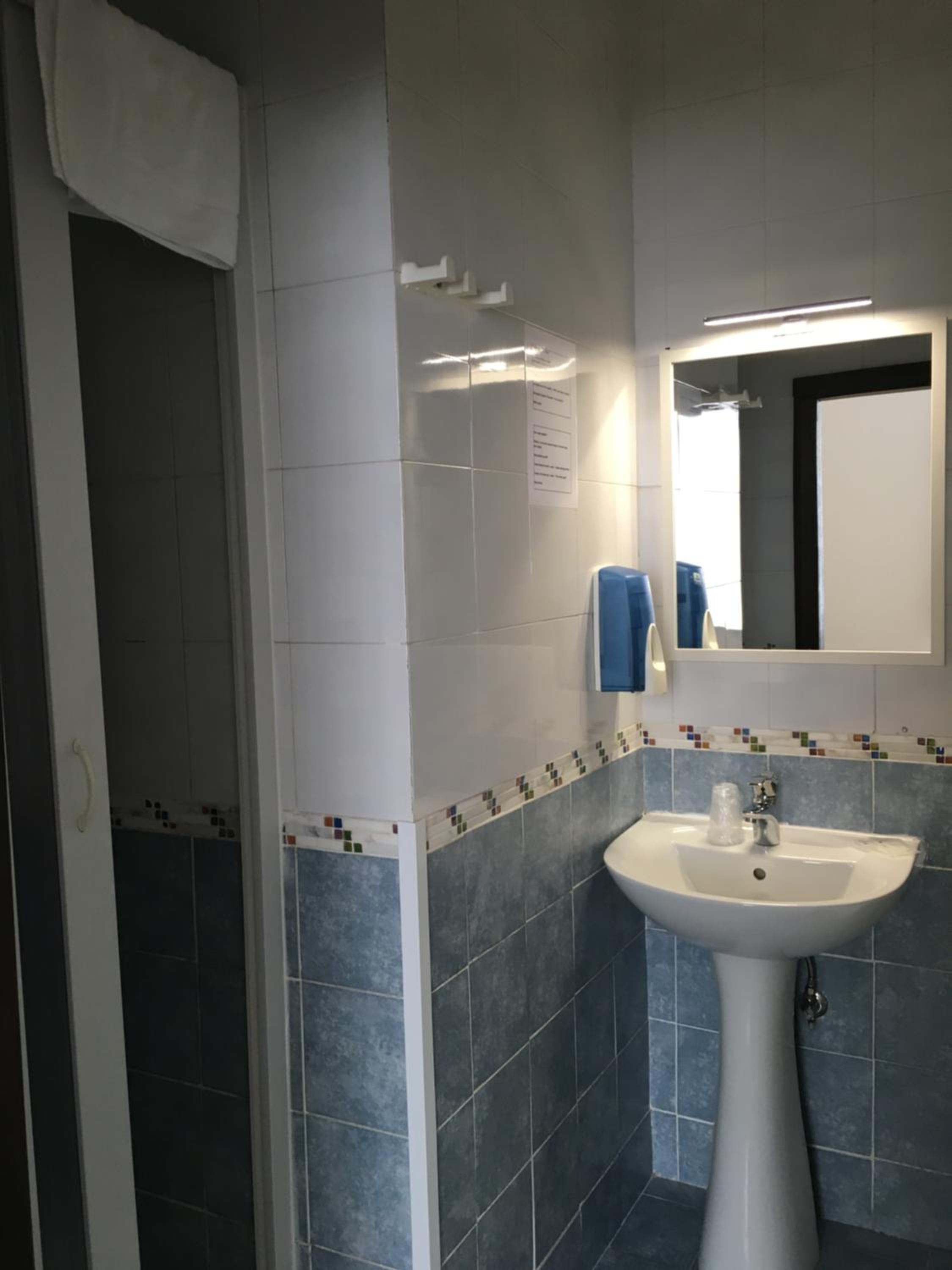 Standard Double or Twin Room photo 2