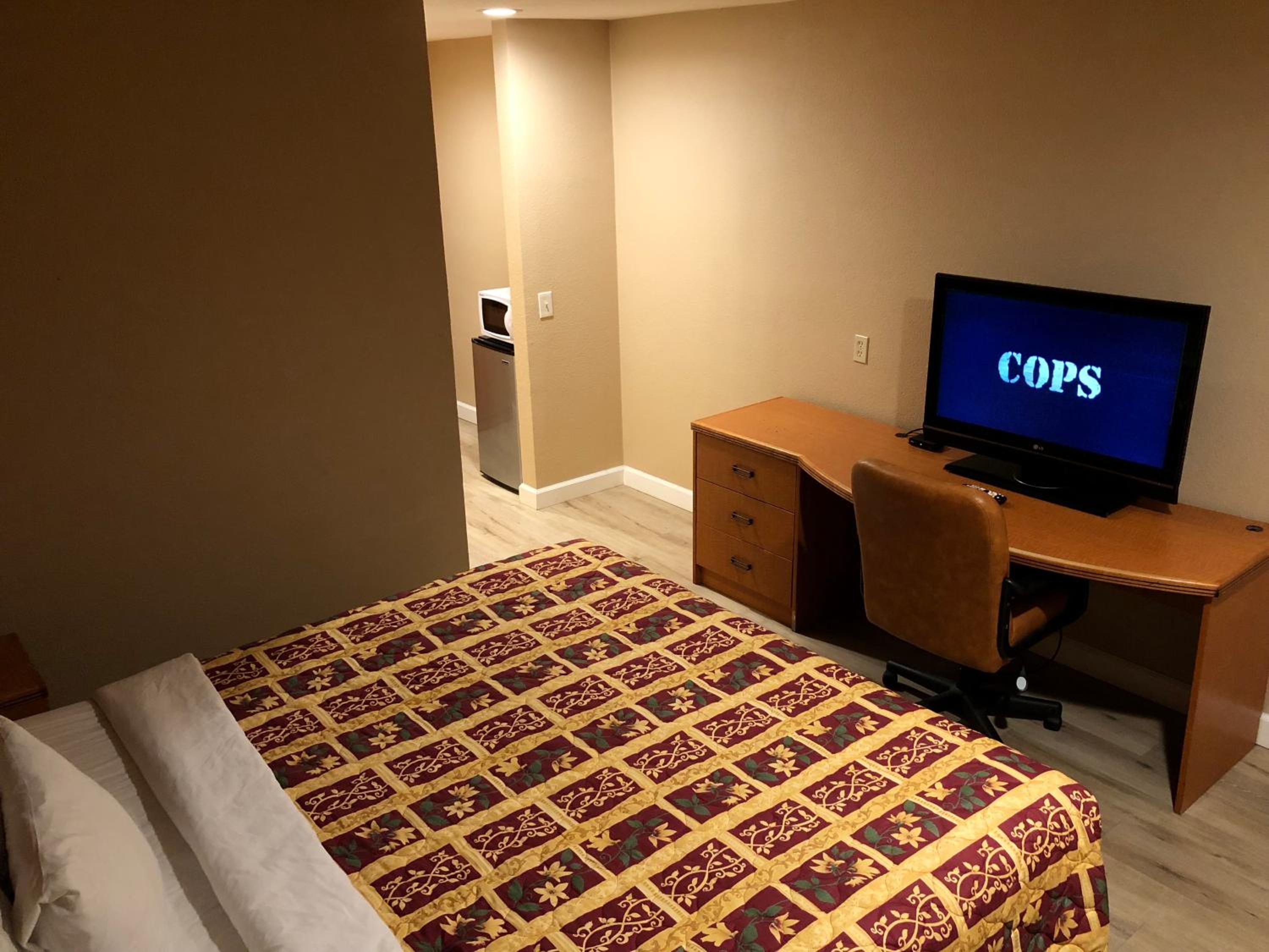 Standard King Room - Photo 1