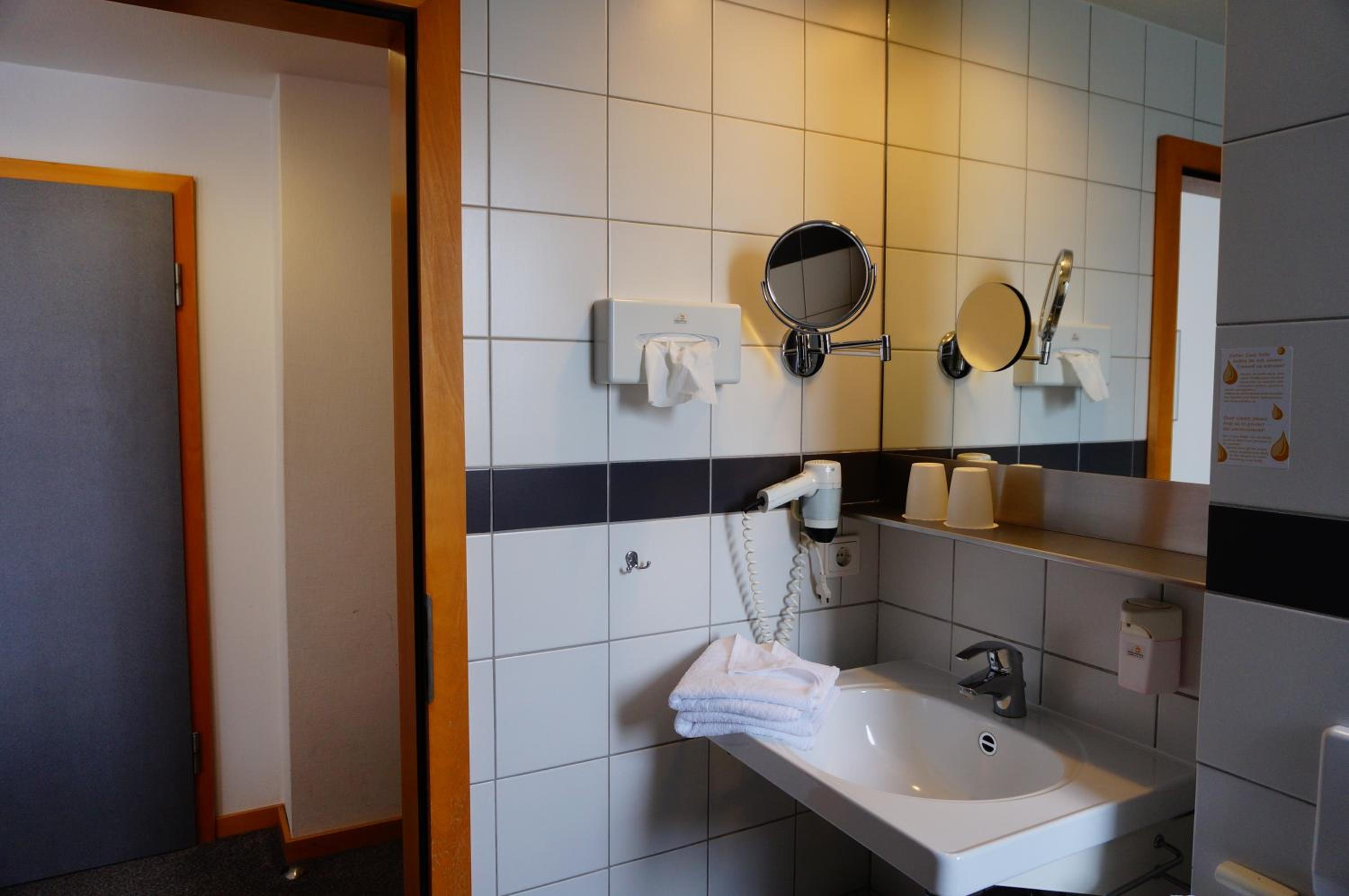 Double Room - Photo 4