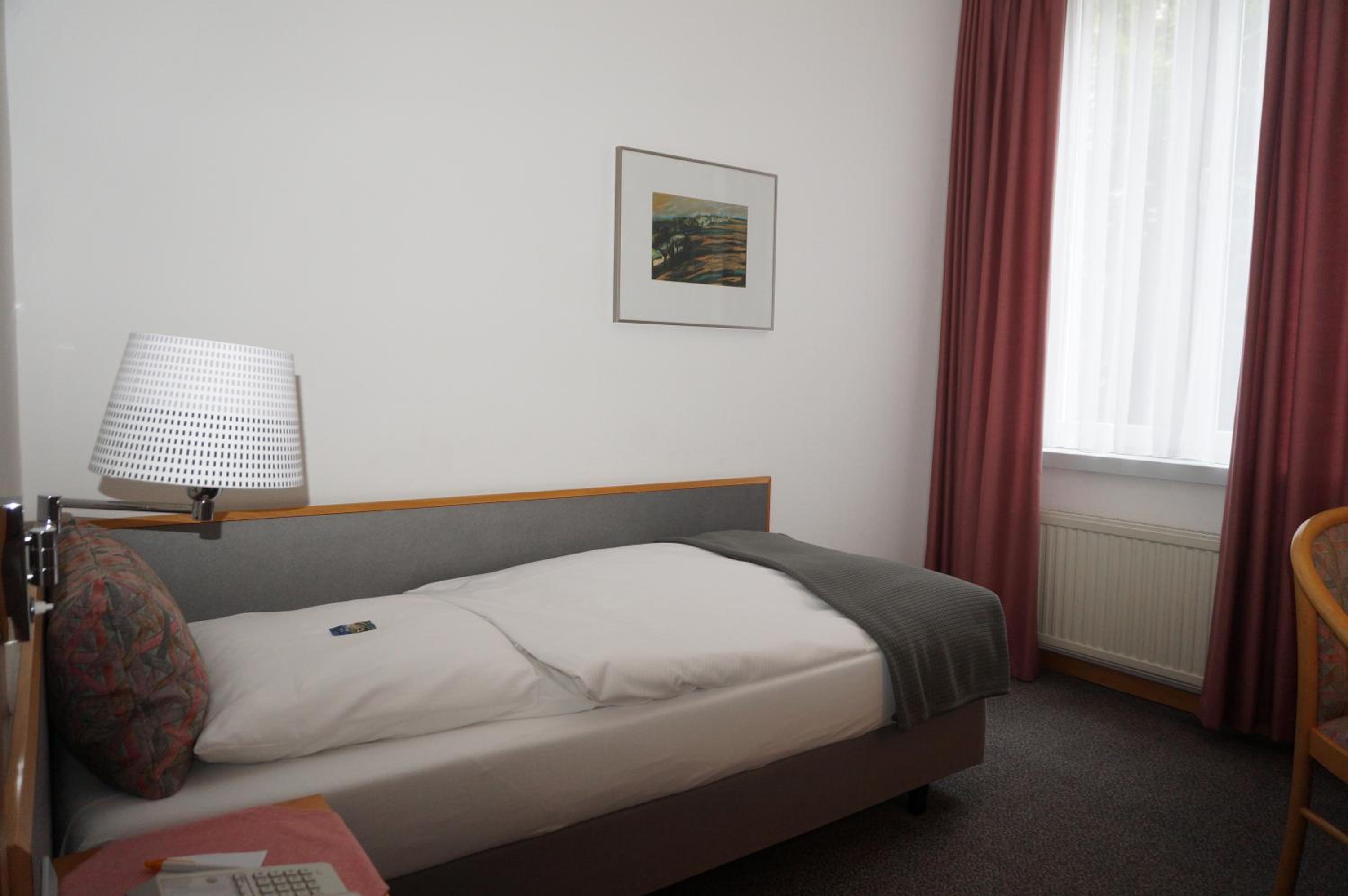Comfort Single Room