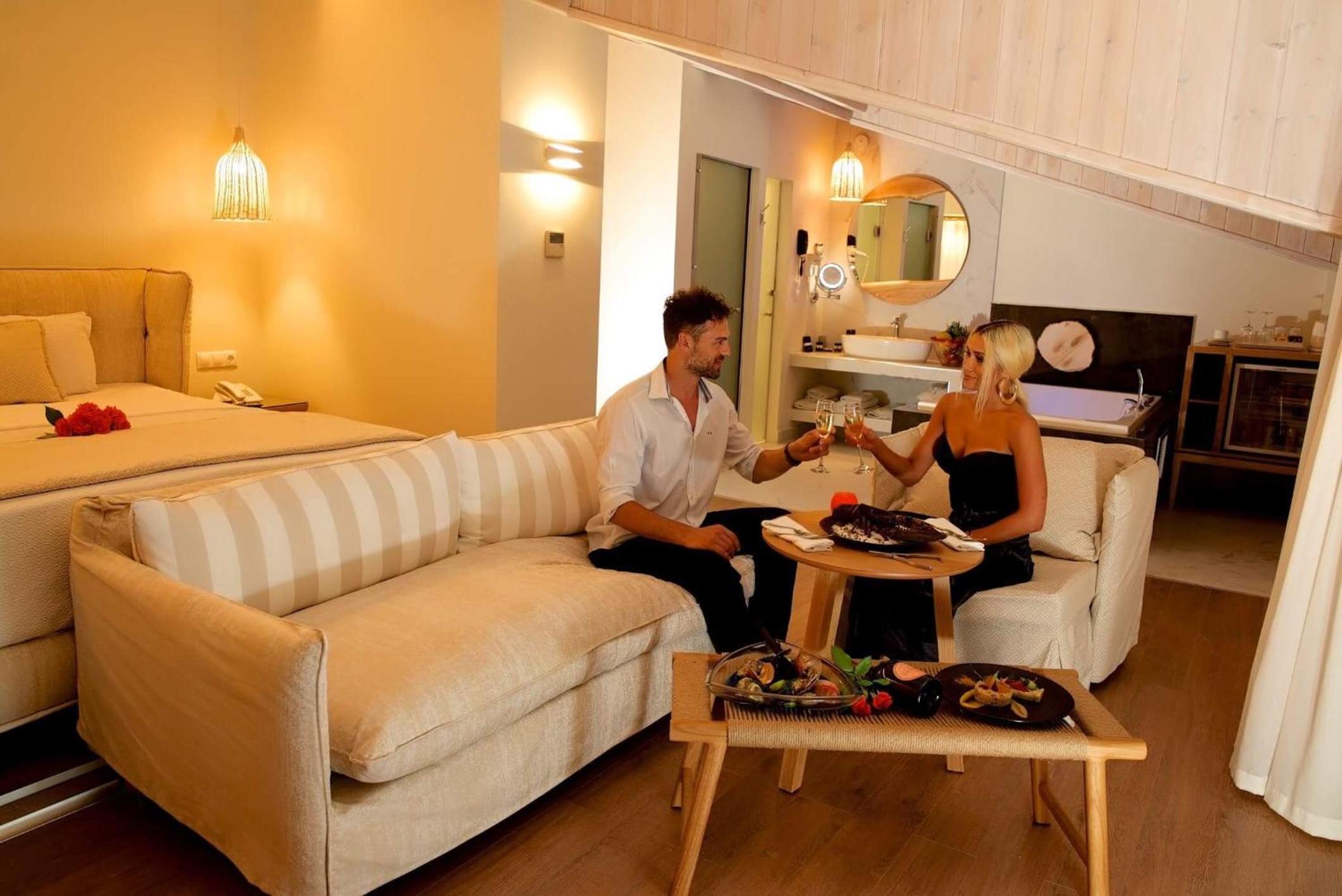 Executive Suite with Sea View - Photo 7