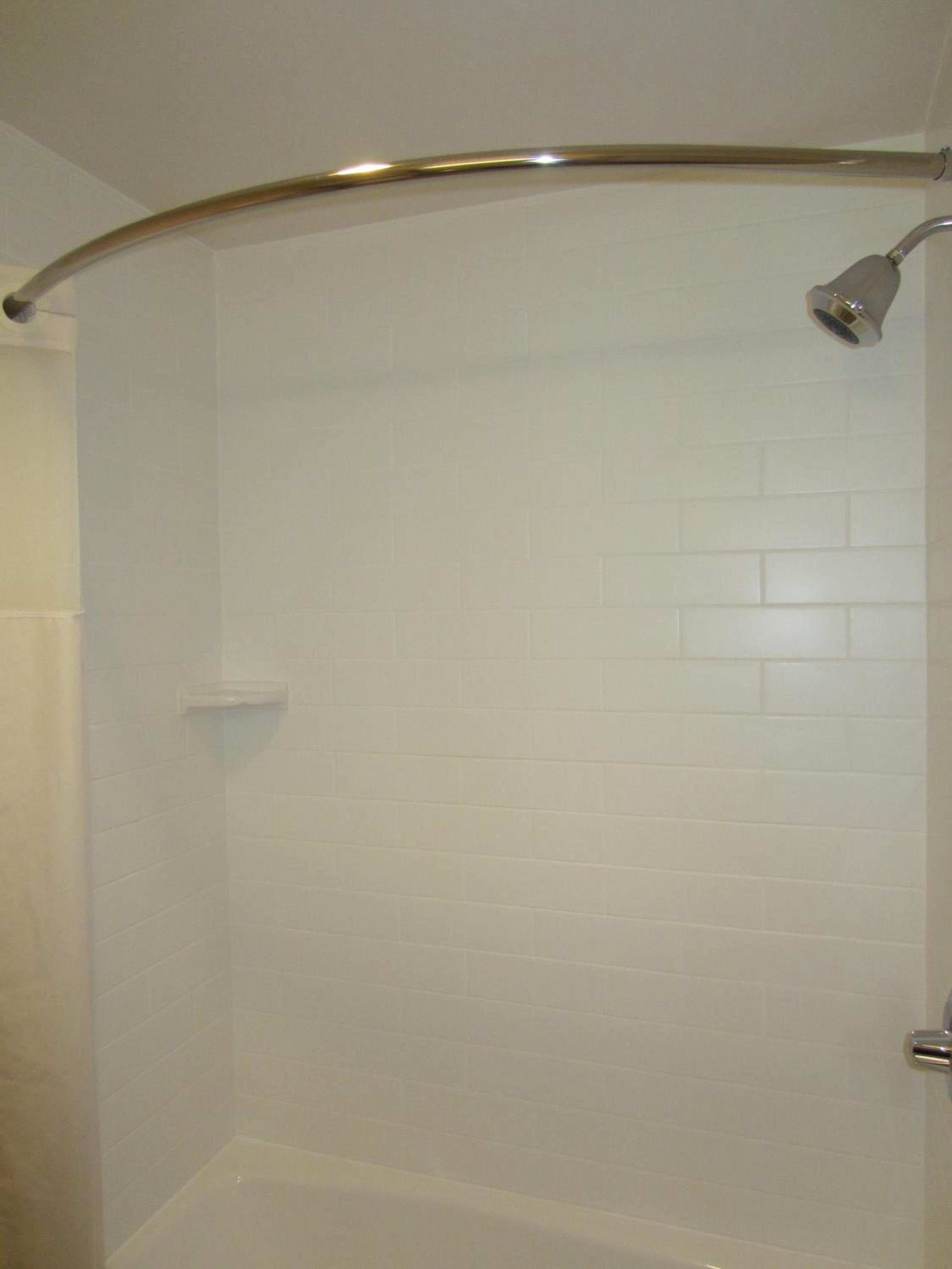 Deluxe King Room - Photo 2