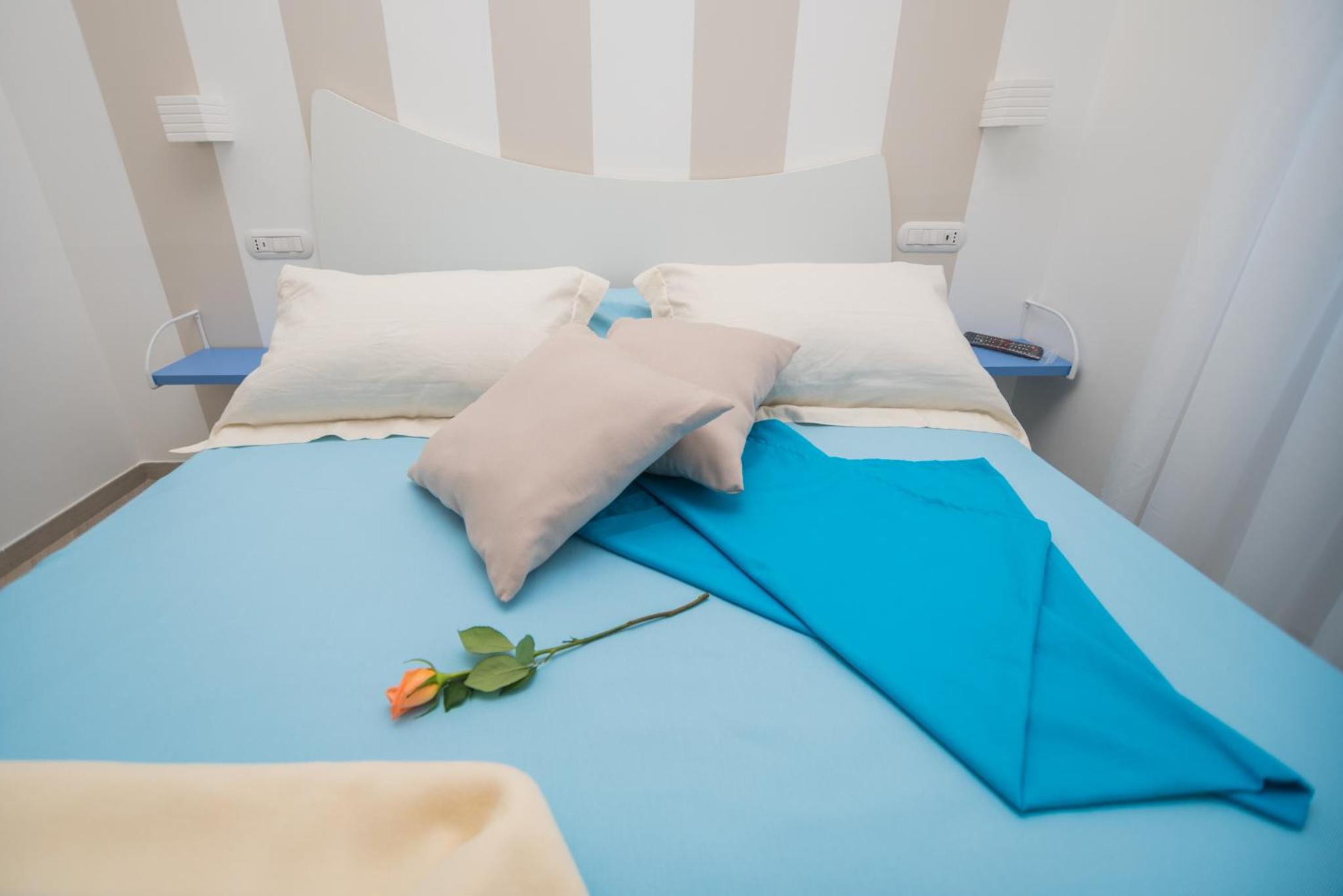 Double Room - Photo 6