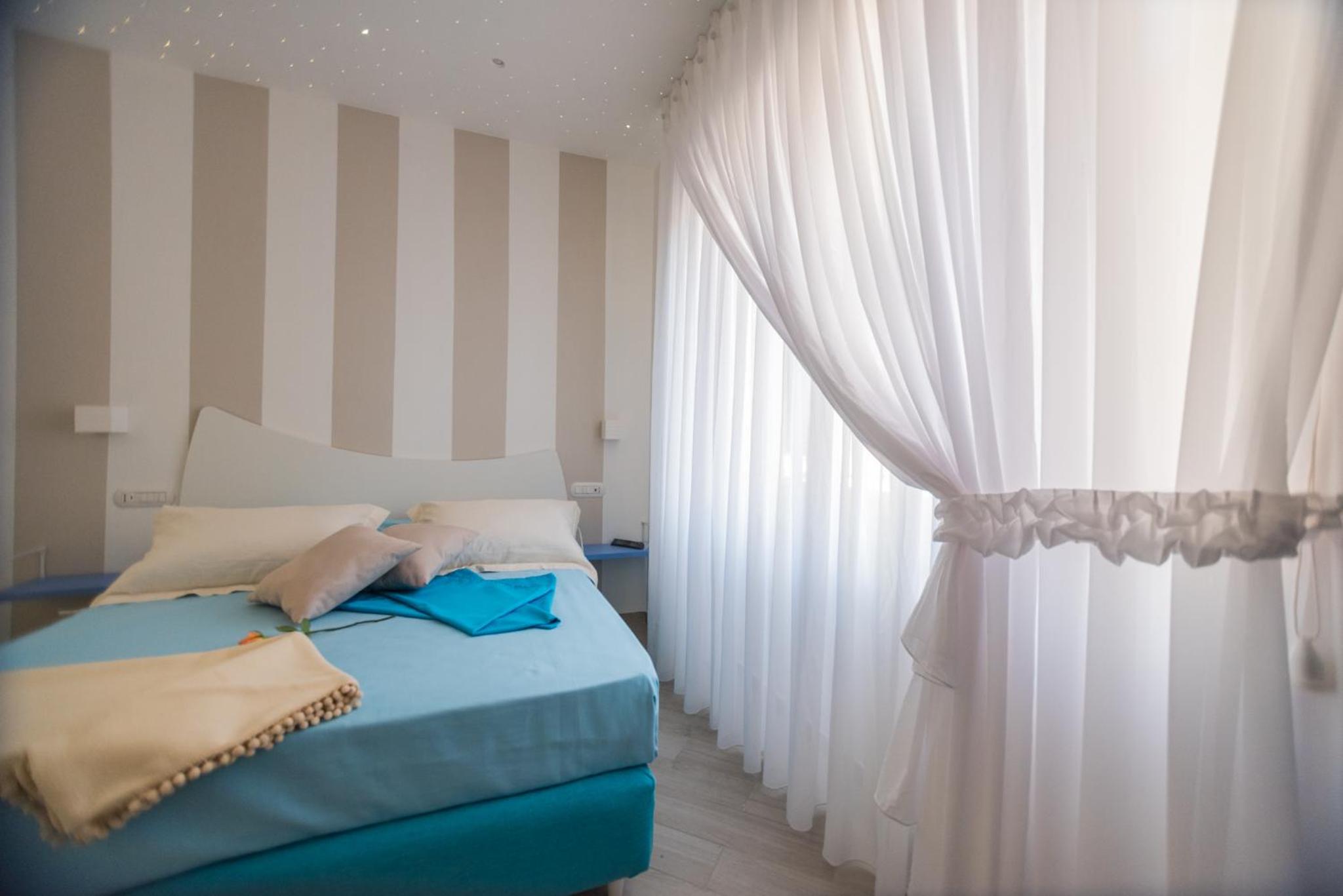 Double Room - Photo 9