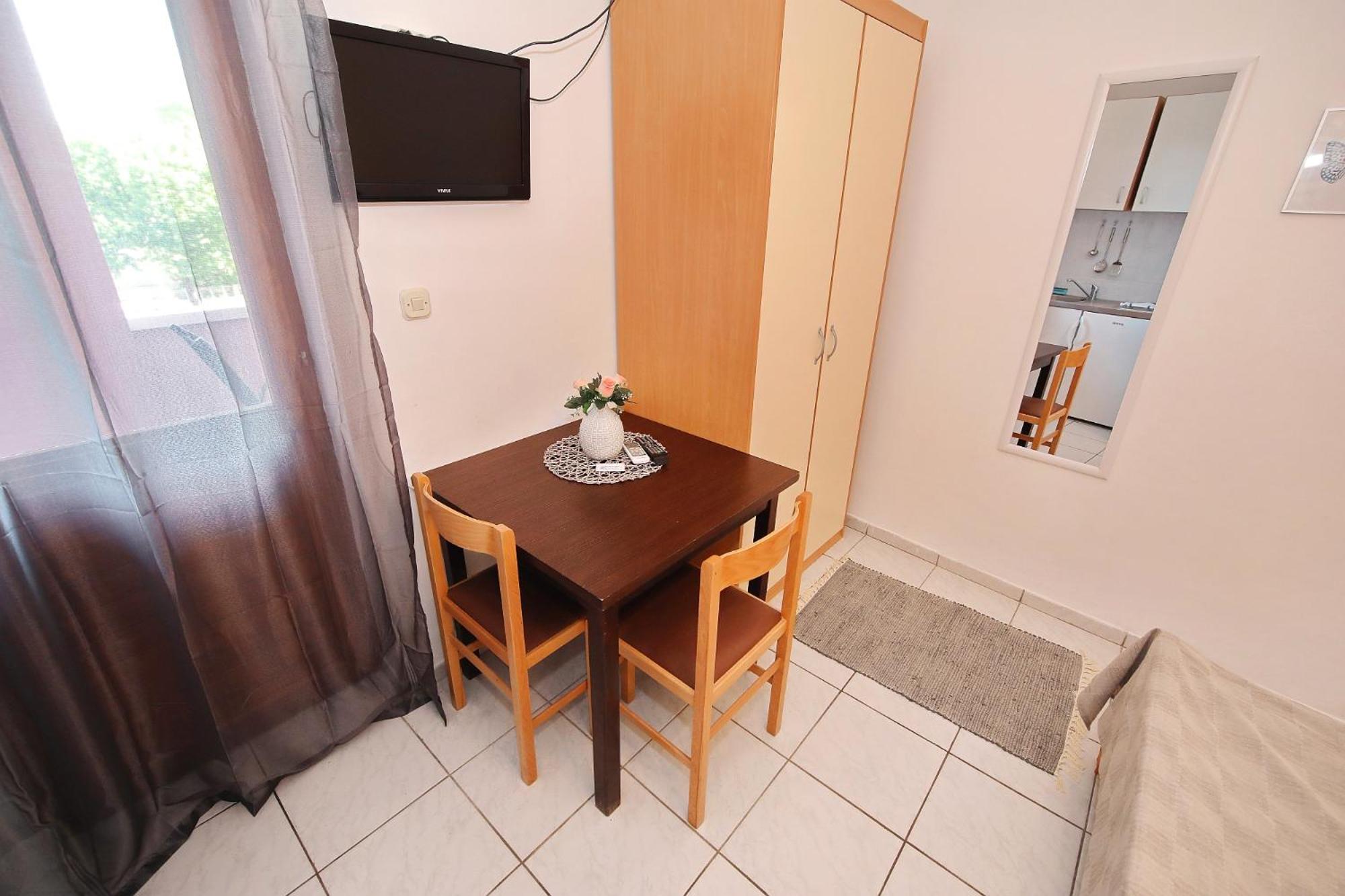 Studio Apartment with Sea View photo 3