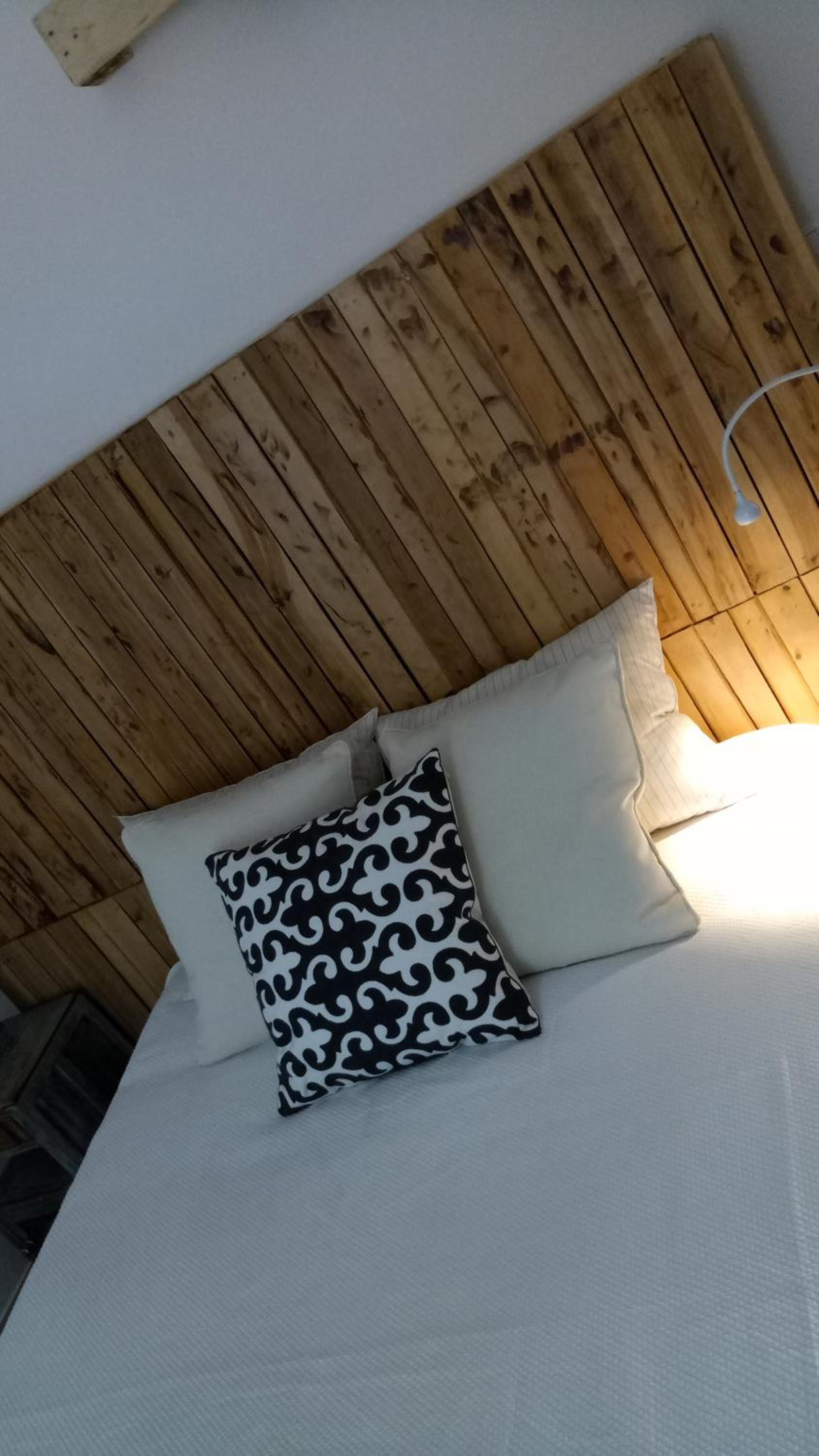Two-Bedroom House - Photo 16