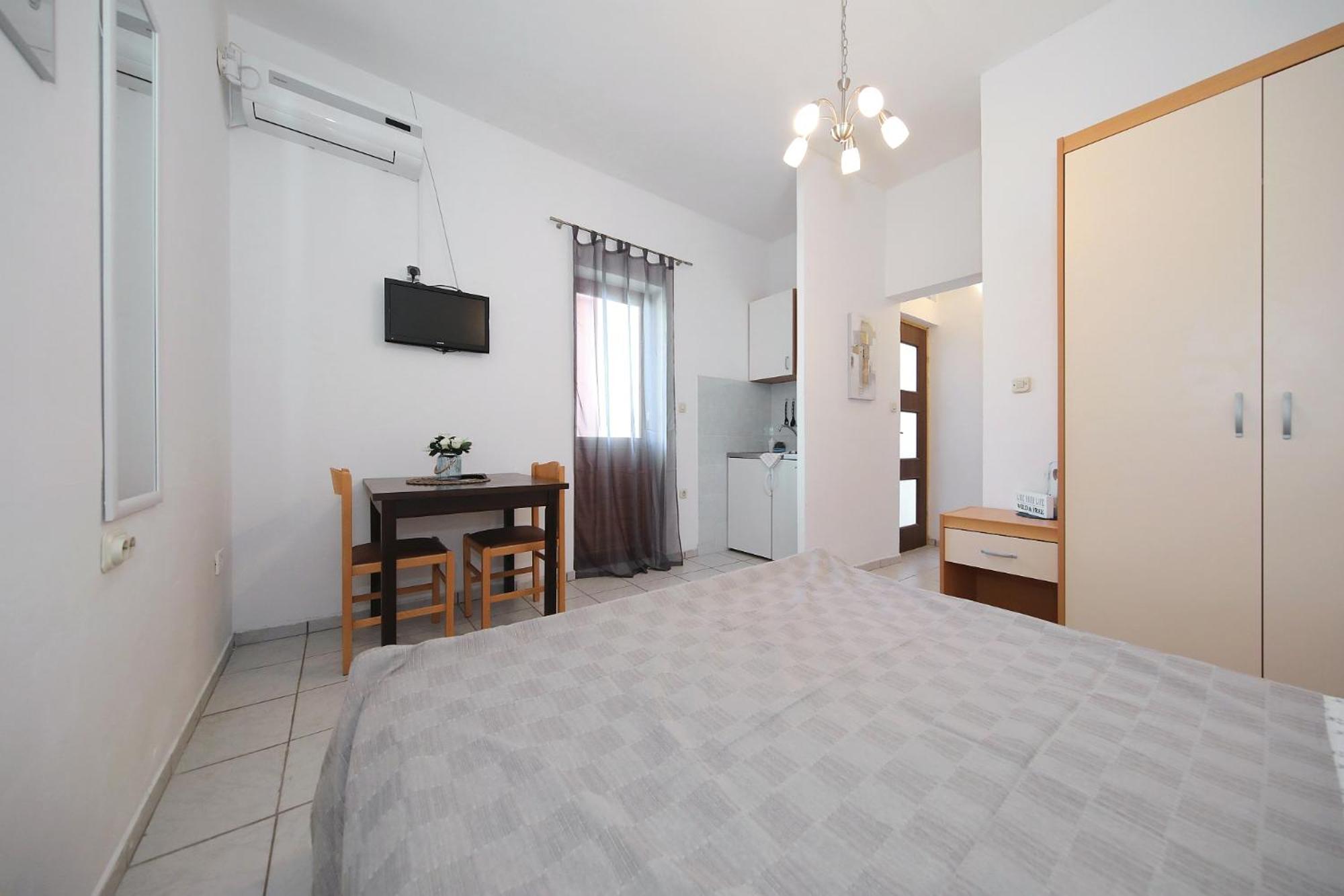 Studio Apartment with Sea View photo 3