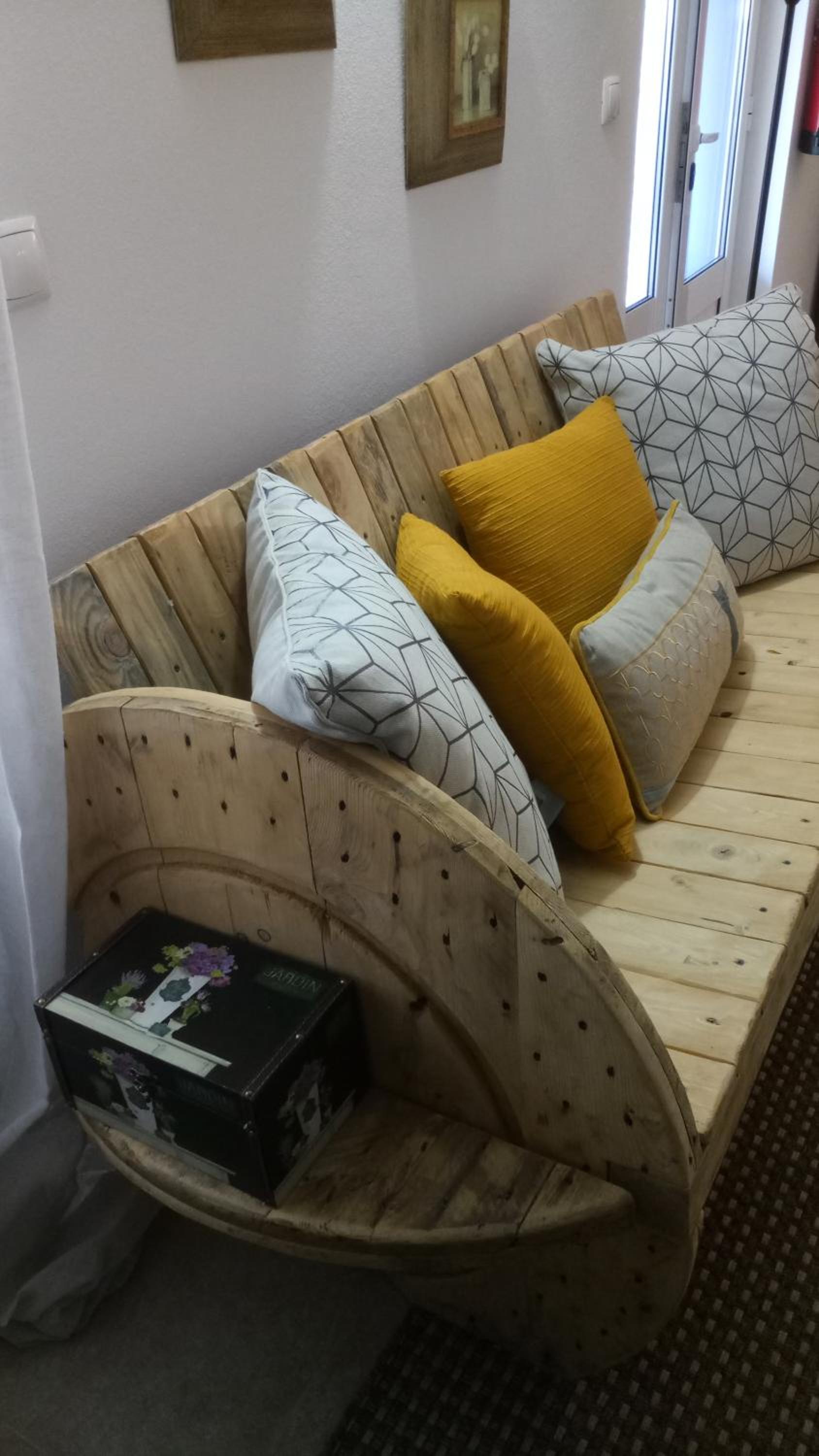 Two-Bedroom House - Photo 9