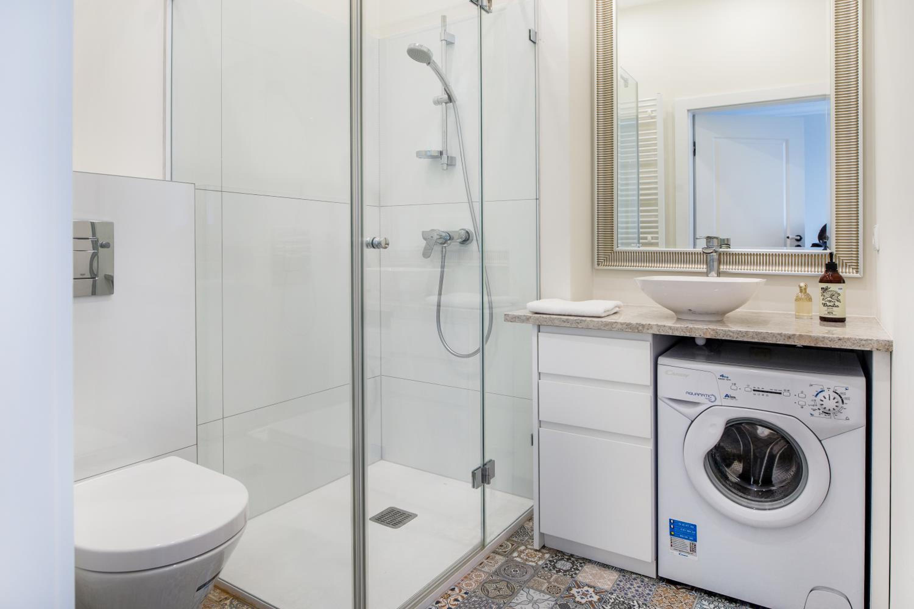 Studio Apartment photo 2