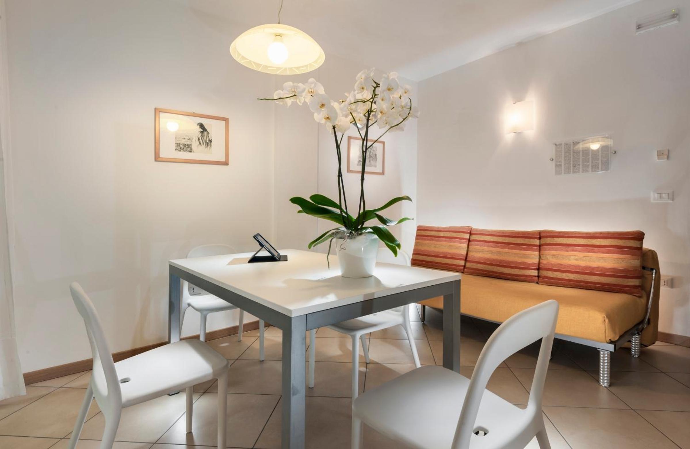 Two-Bedroom Apartment (2 Adults + 2 Children) photo 2