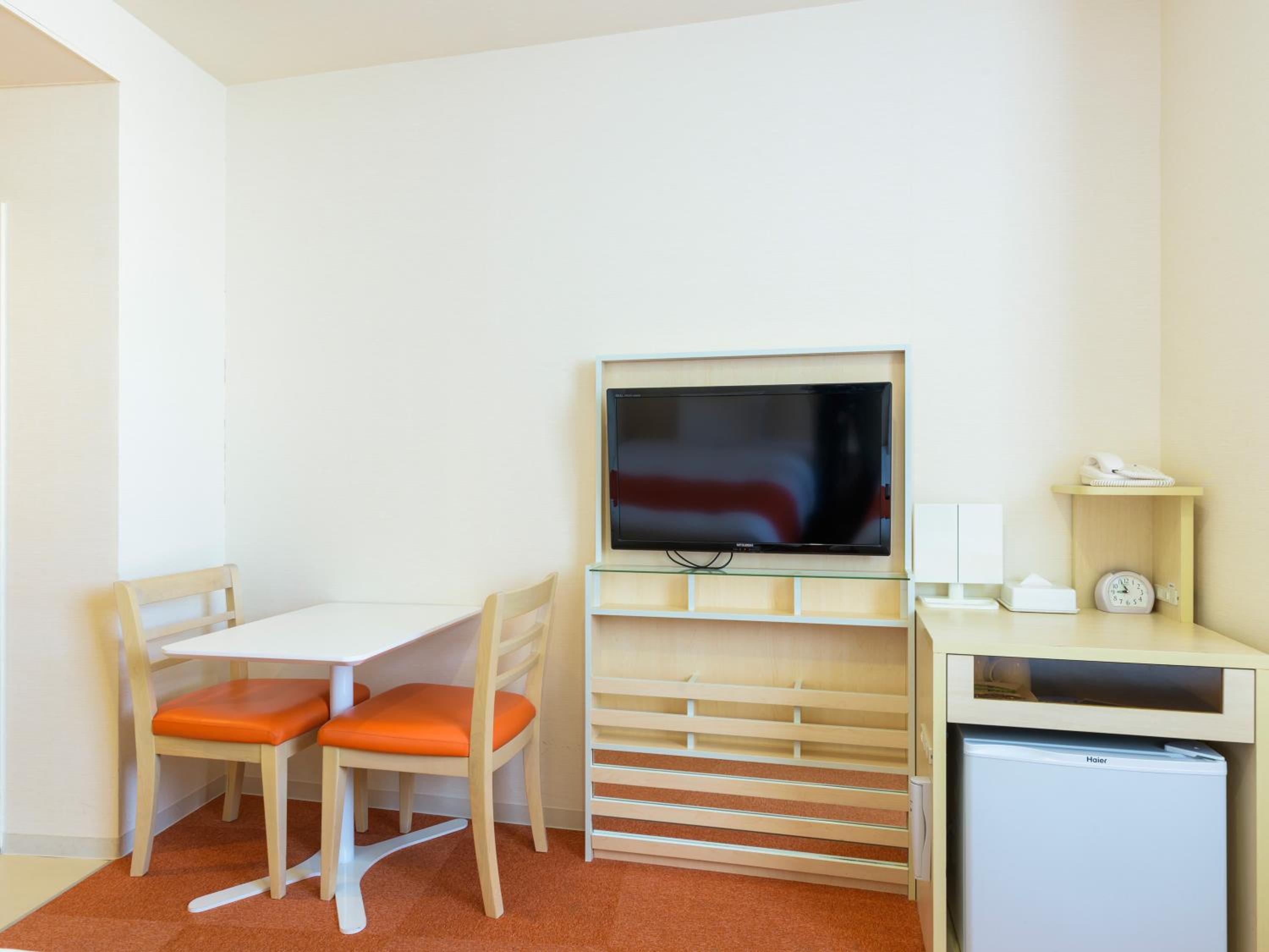 Single Room - Non-Smoking photo 2