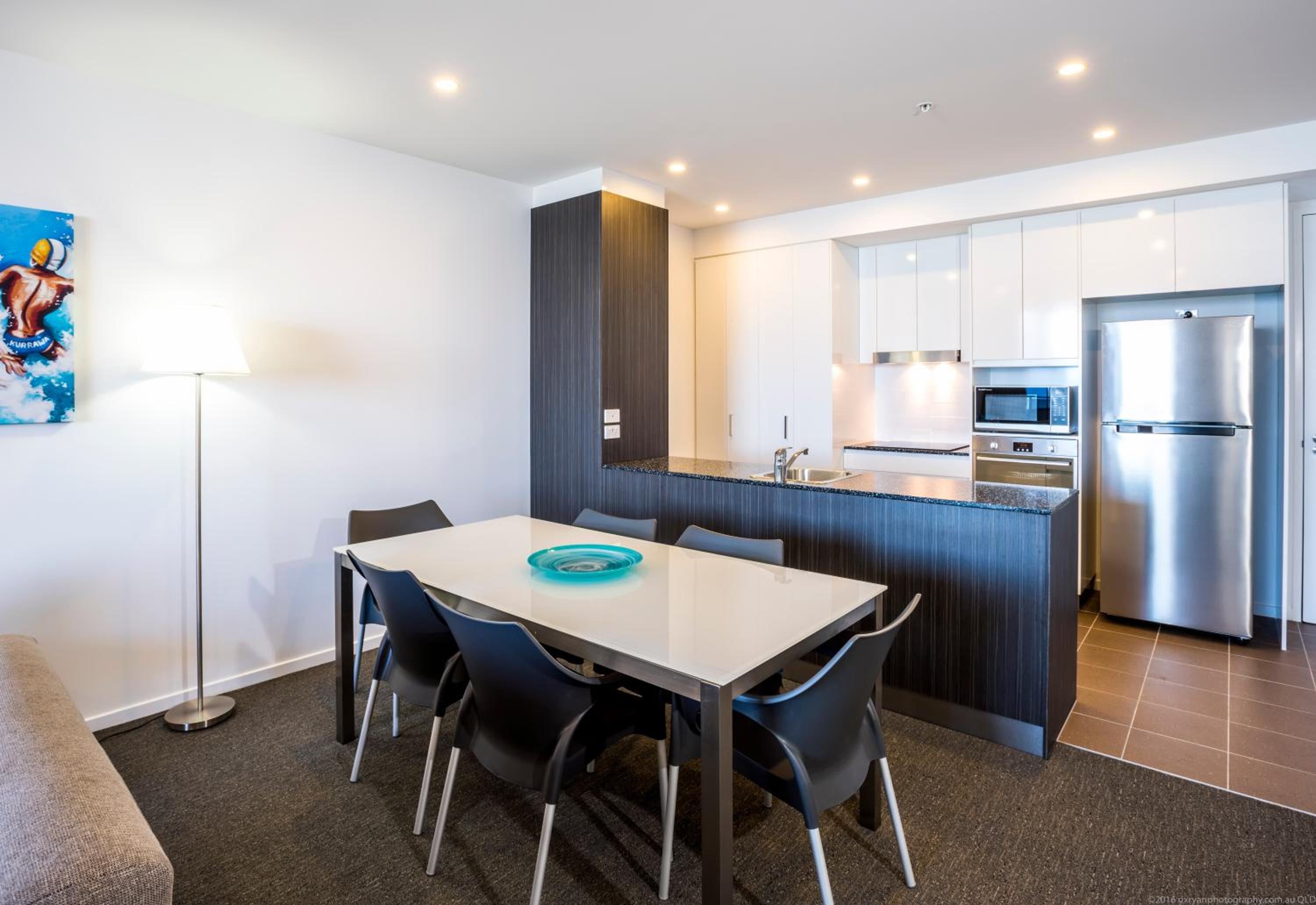 One-Bedroom Apartment with Ocean View