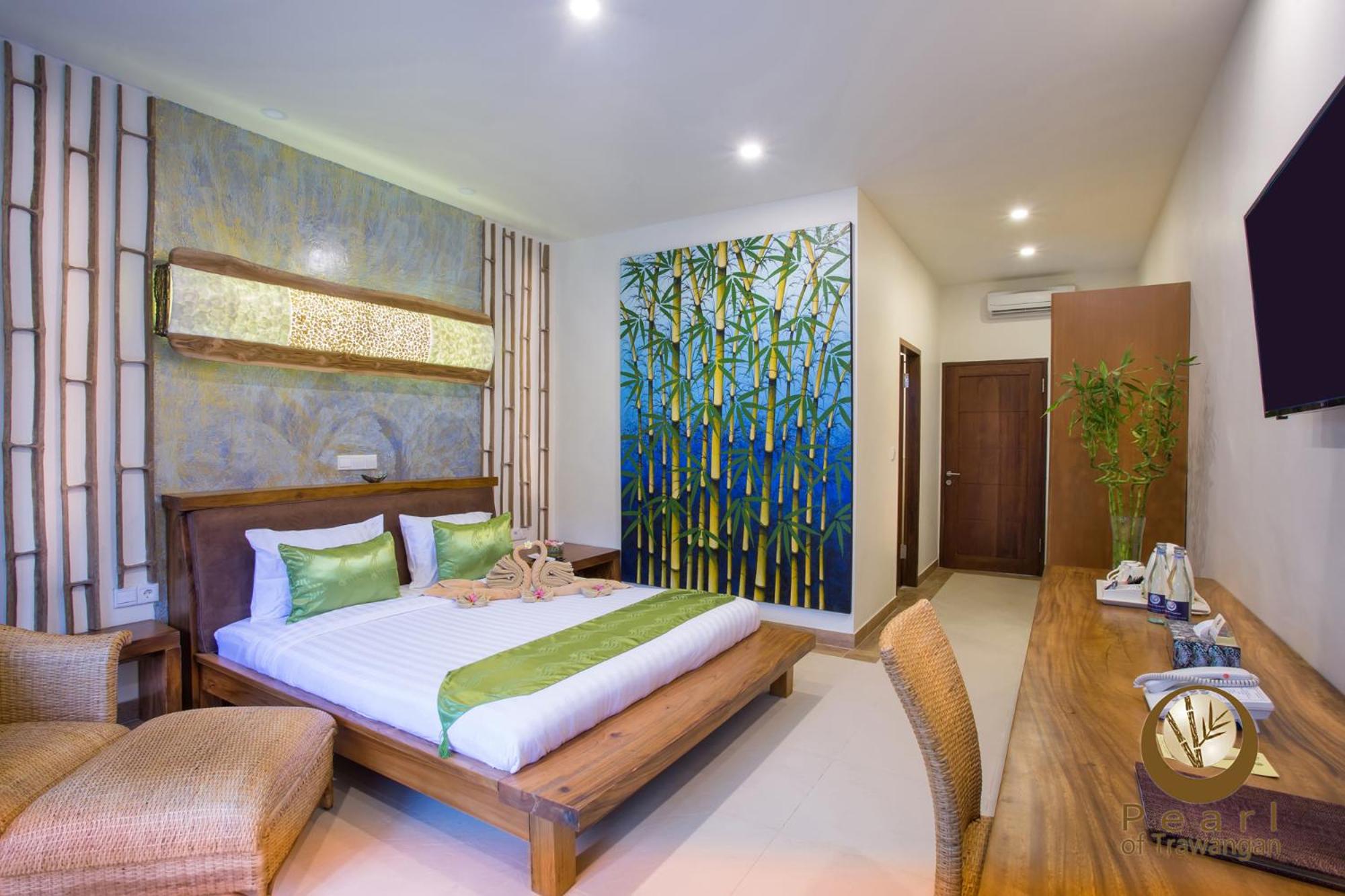 Double Room with Pool View