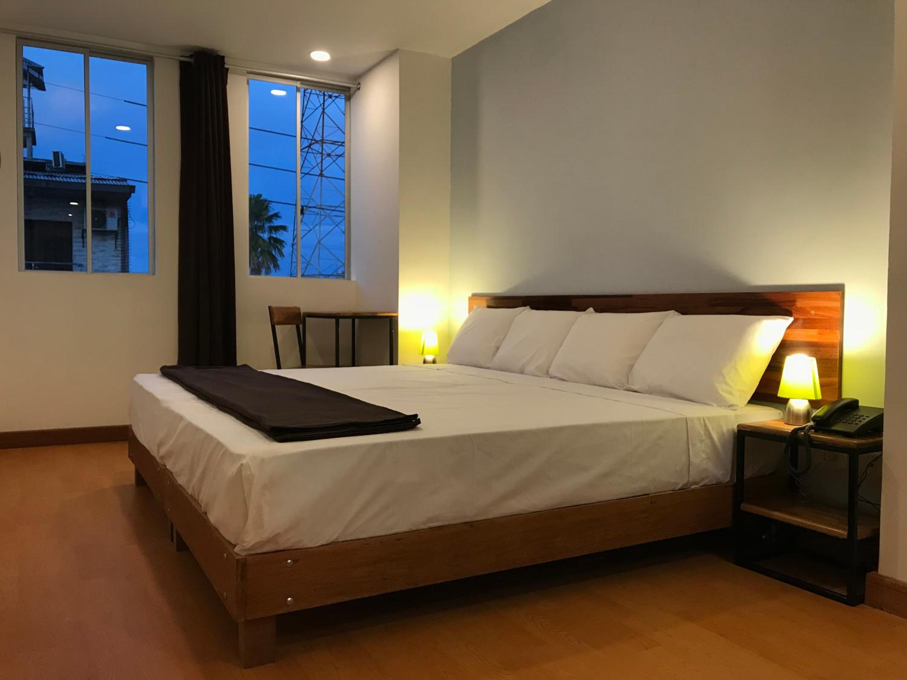 Single Room with Private Bathroom photo 1