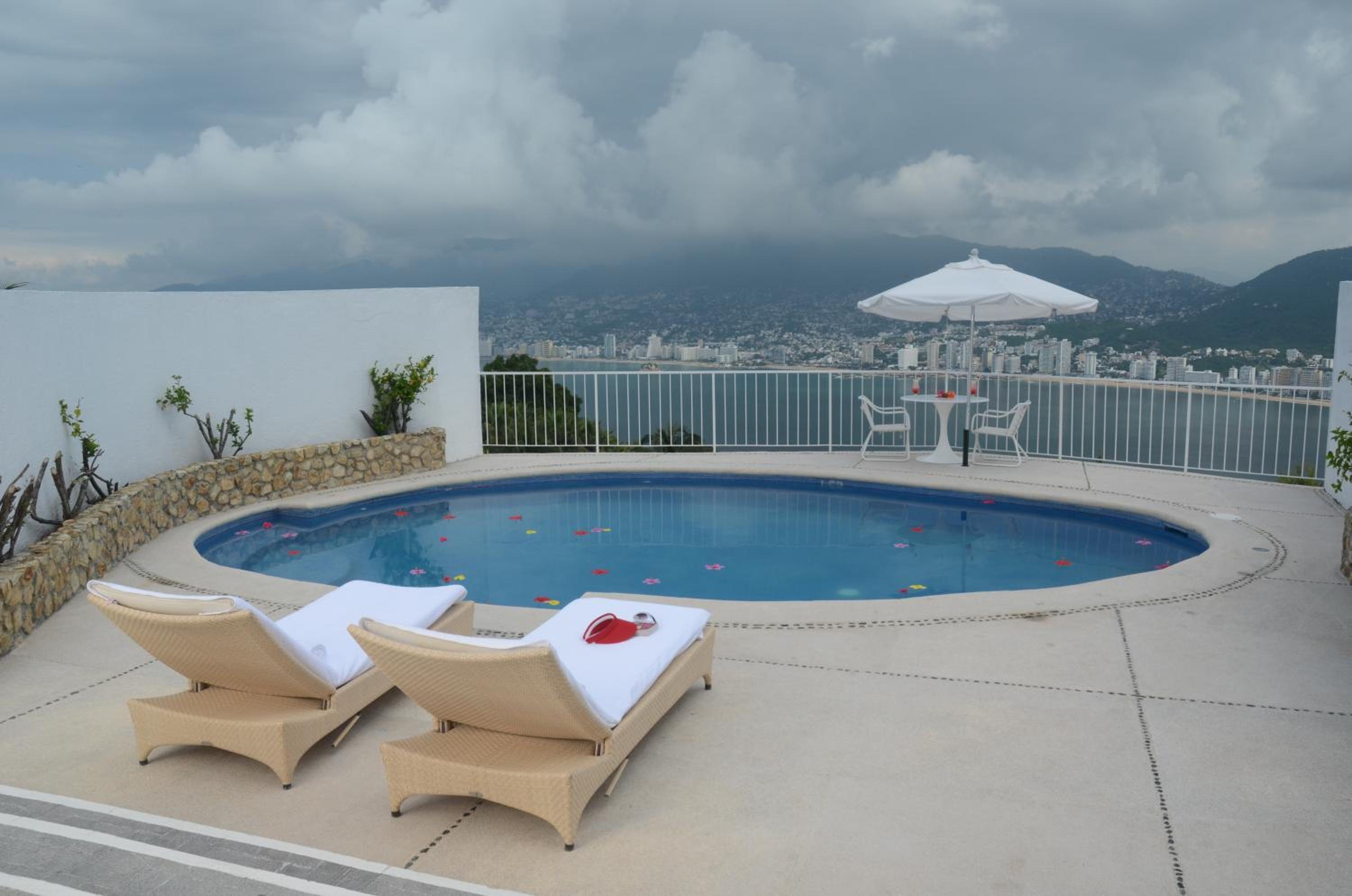 Private Pool Casita with Two Beds - Photo 5