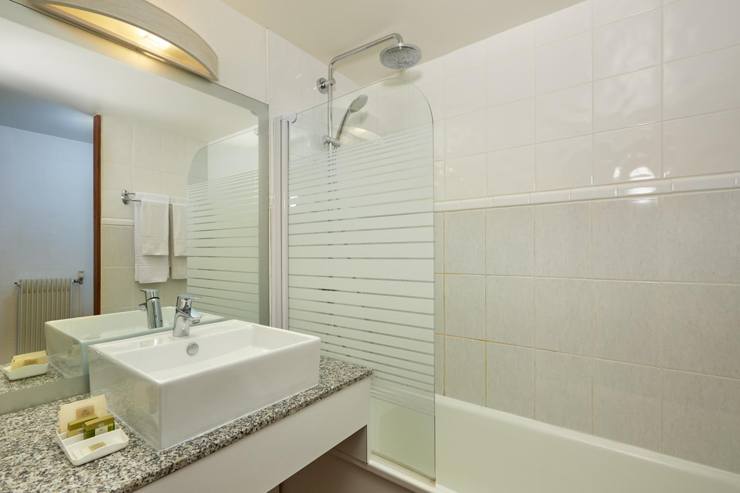 Superior Double Room - Photo 7