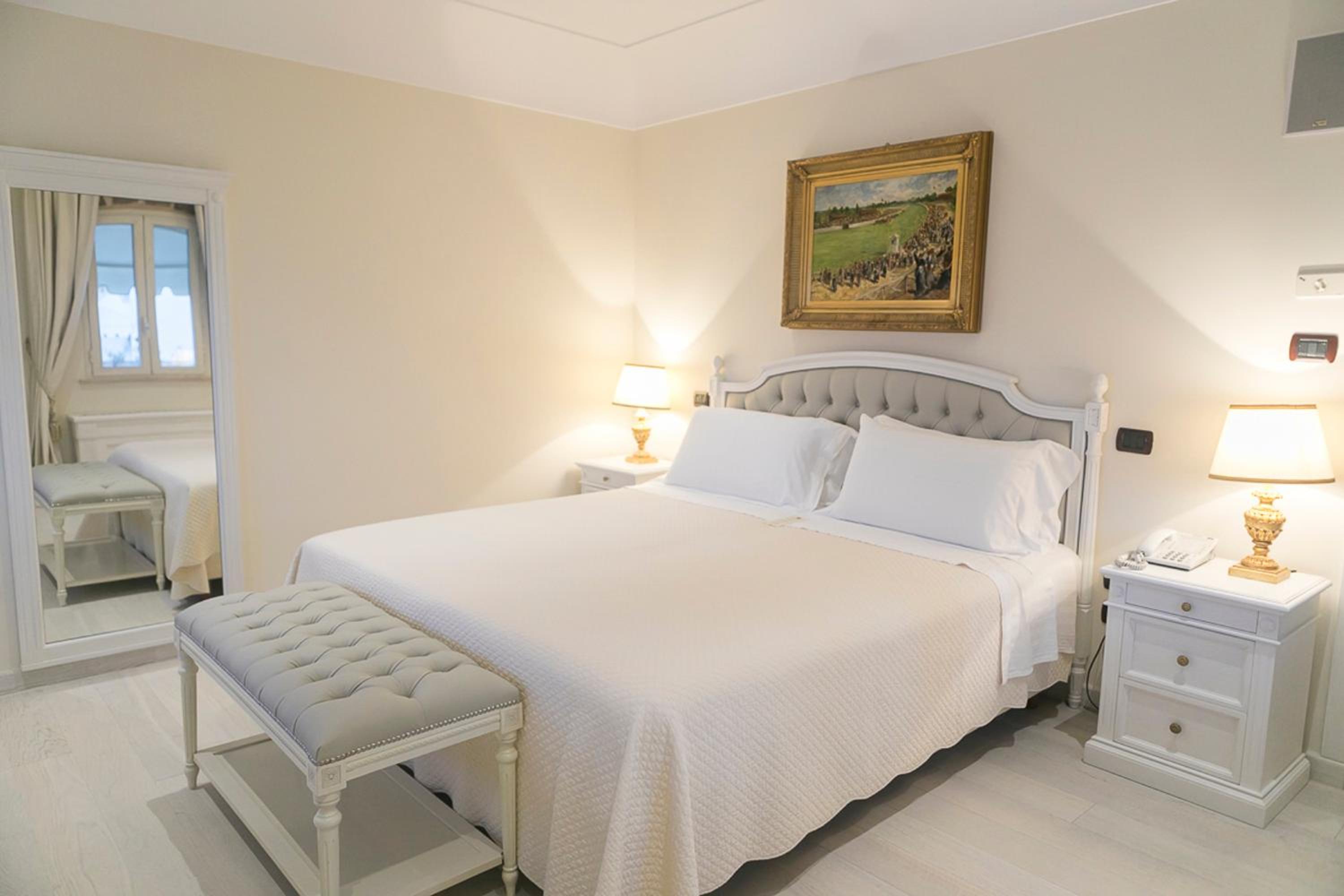 Deluxe Room - Photo 4
