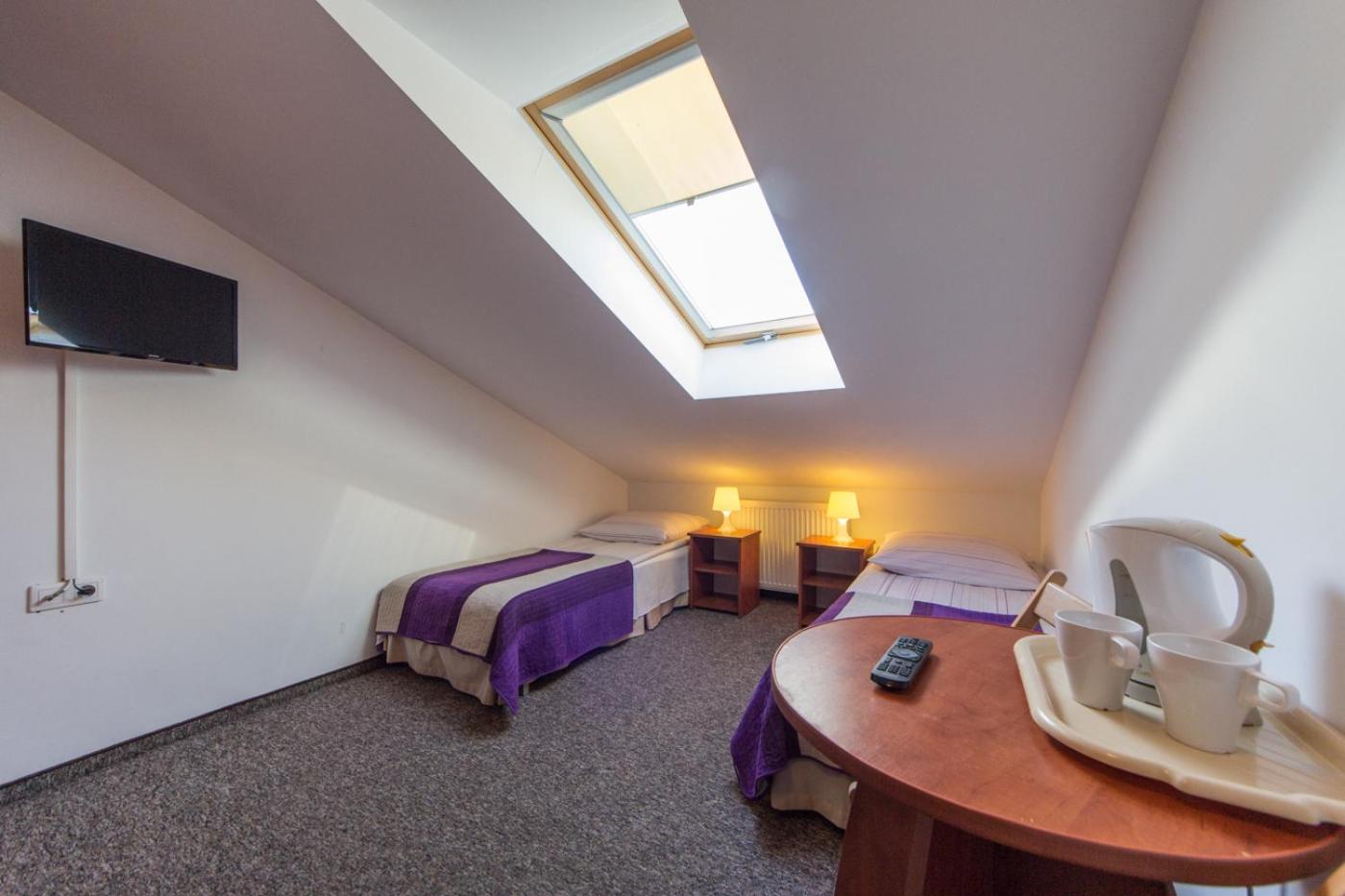 Double Room - Photo 11