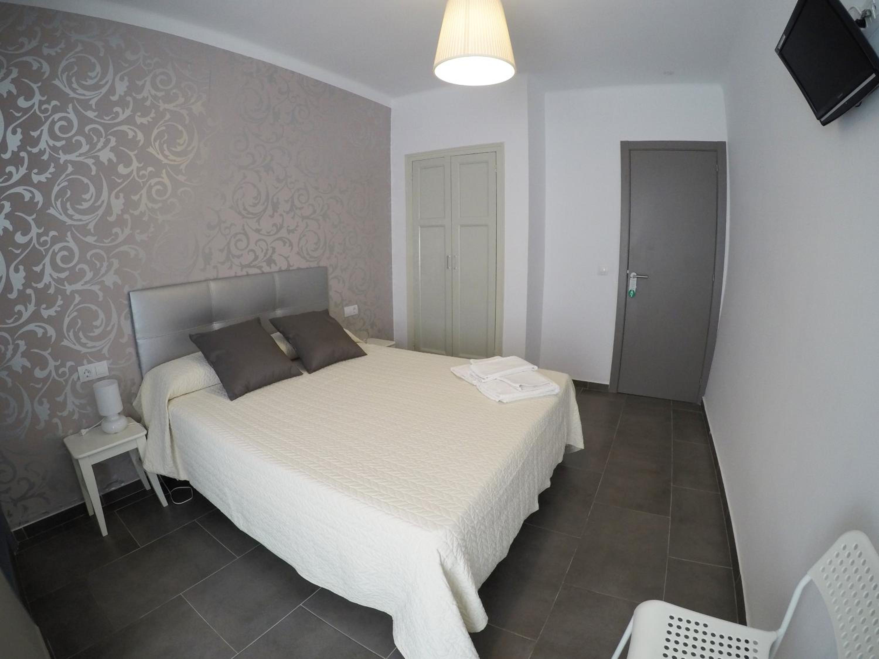 Superior Double or Twin Room with Balcony photo 2